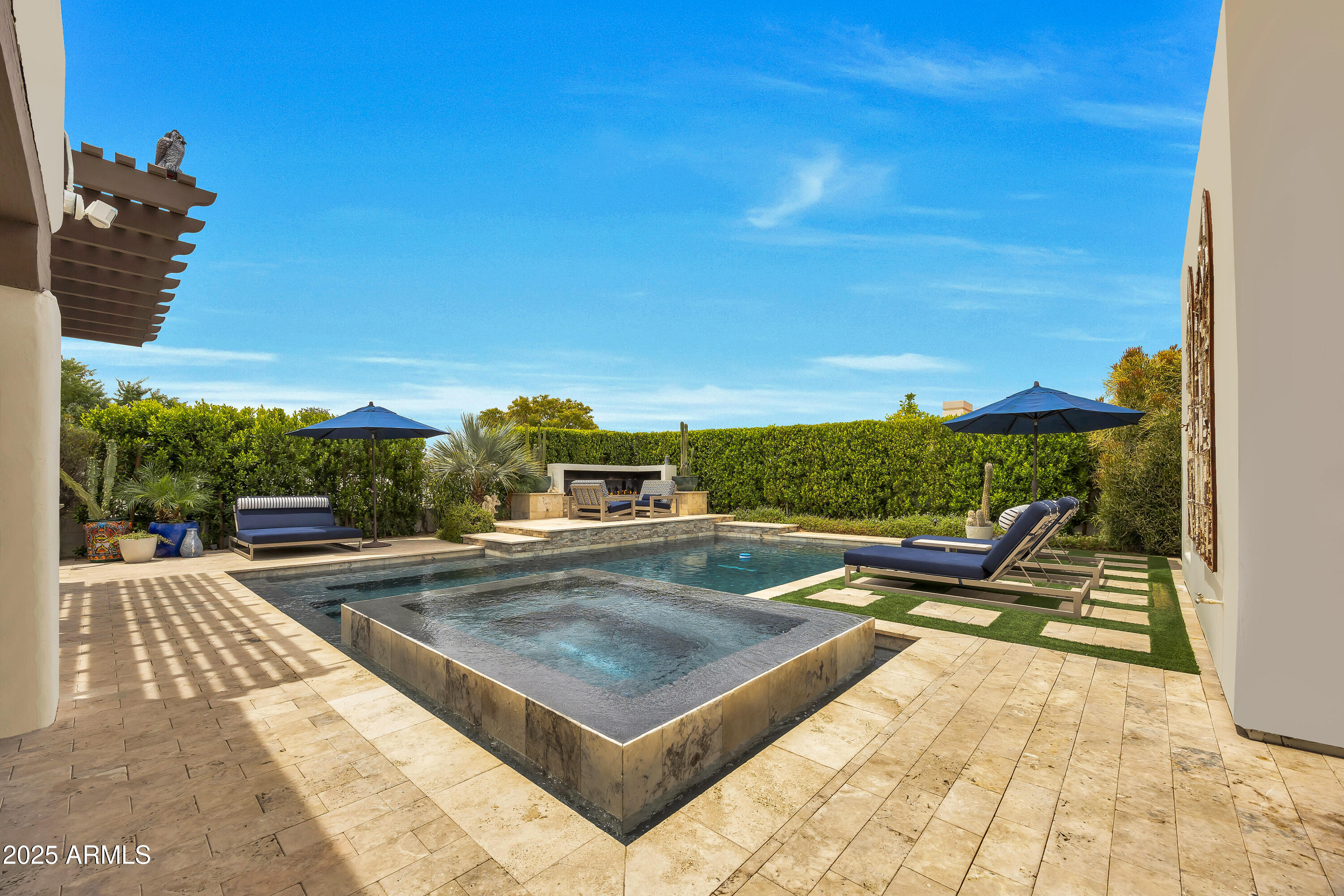 3109 E SIERRA MADRE Way