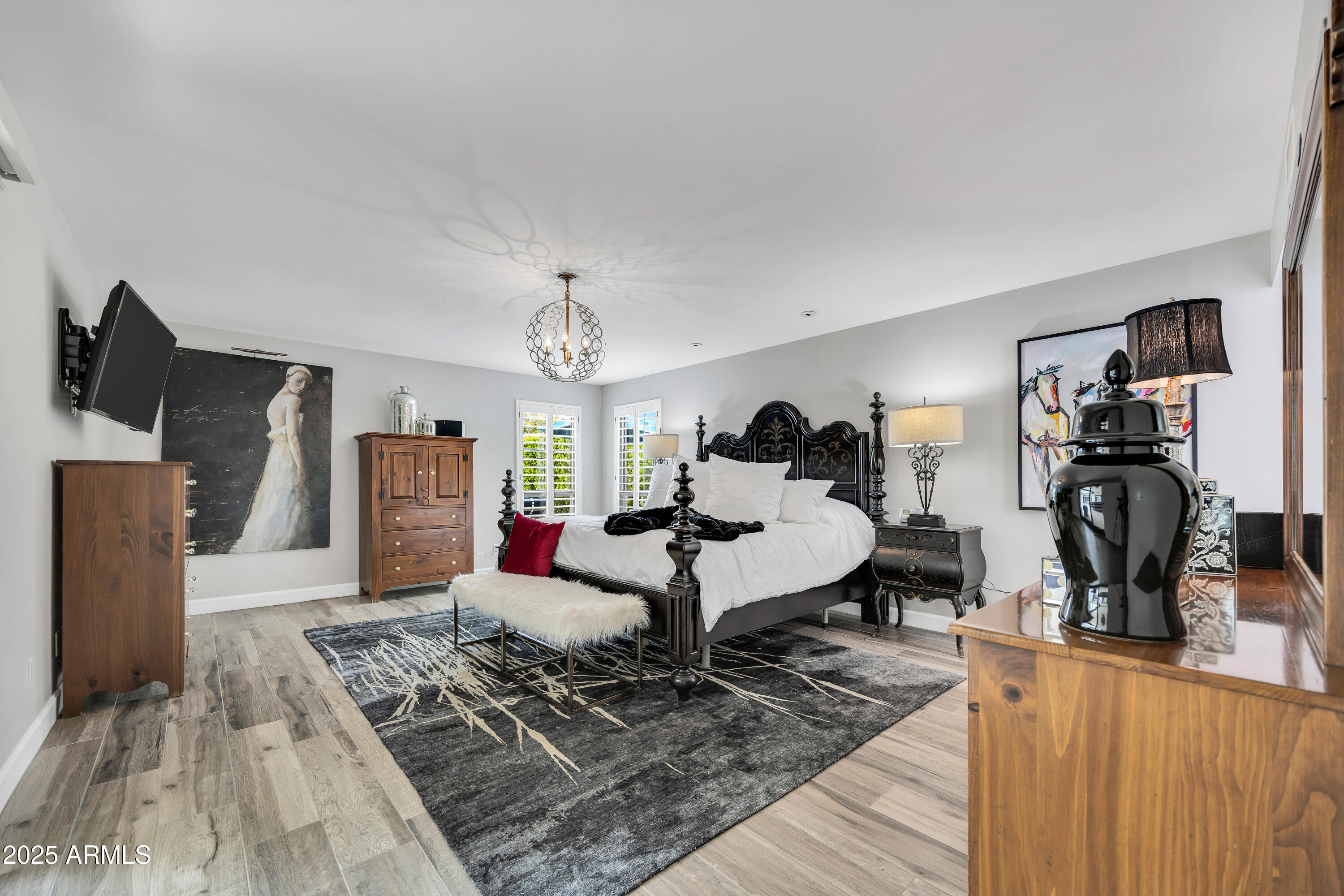 3109 E SIERRA MADRE Way