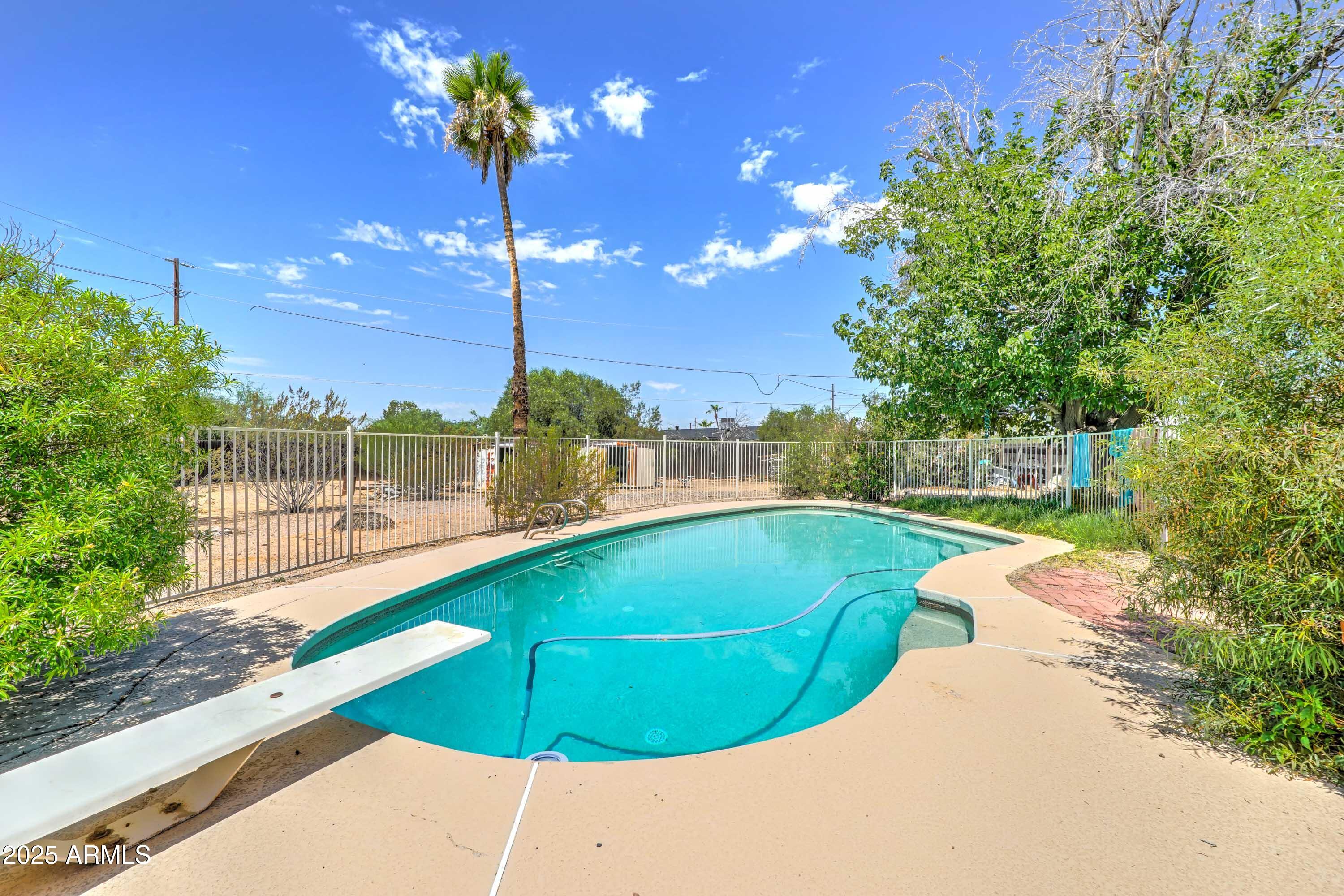 6861 E CHOLLA Street