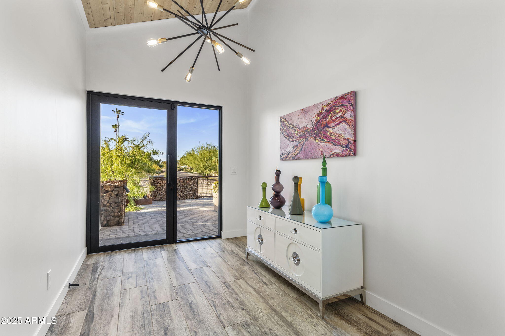 6801 E MESCAL Street