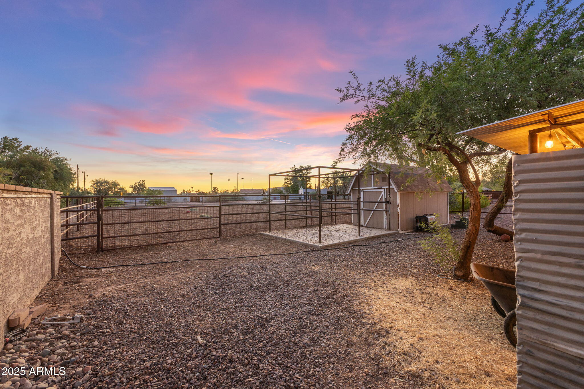 6801 E MESCAL Street