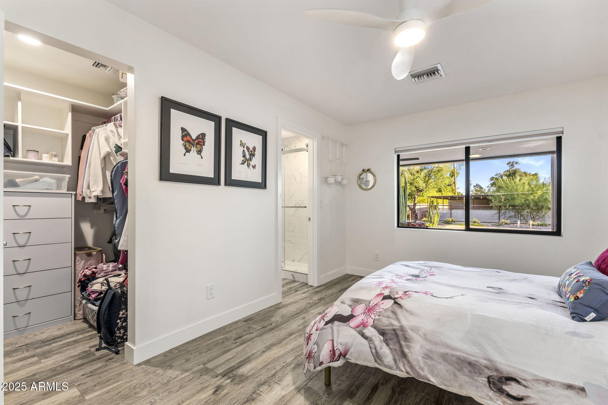 6801 E MESCAL Street