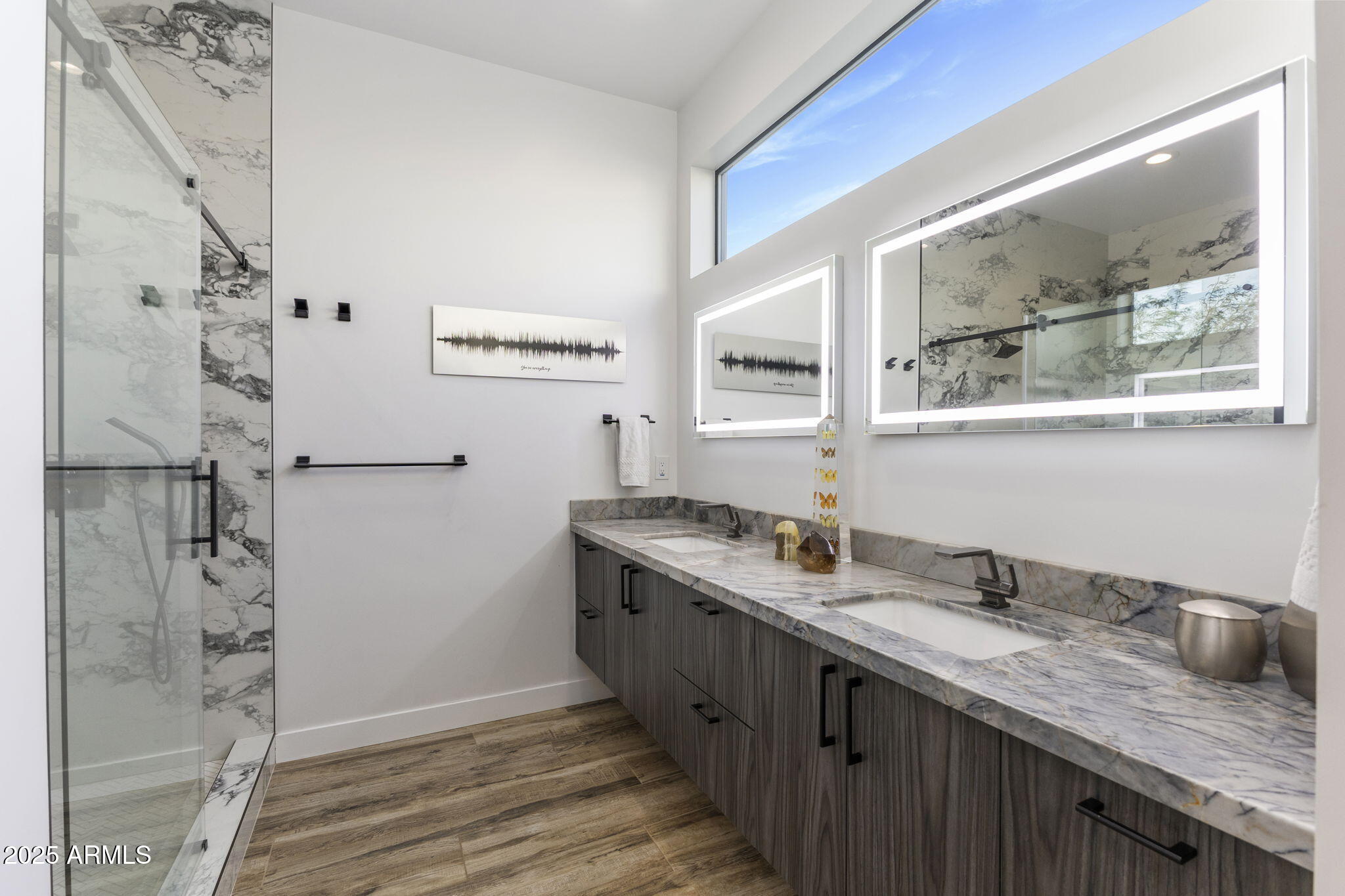 6801 E MESCAL Street