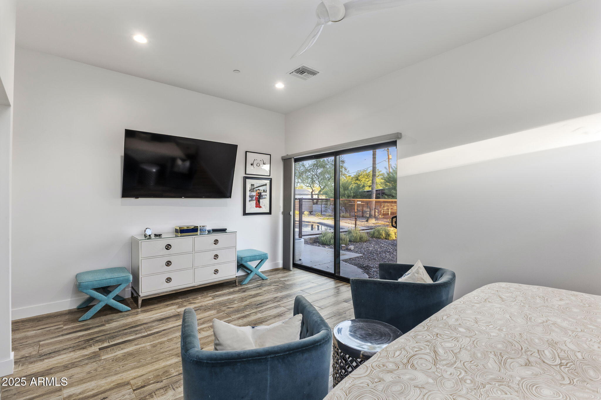 6801 E MESCAL Street