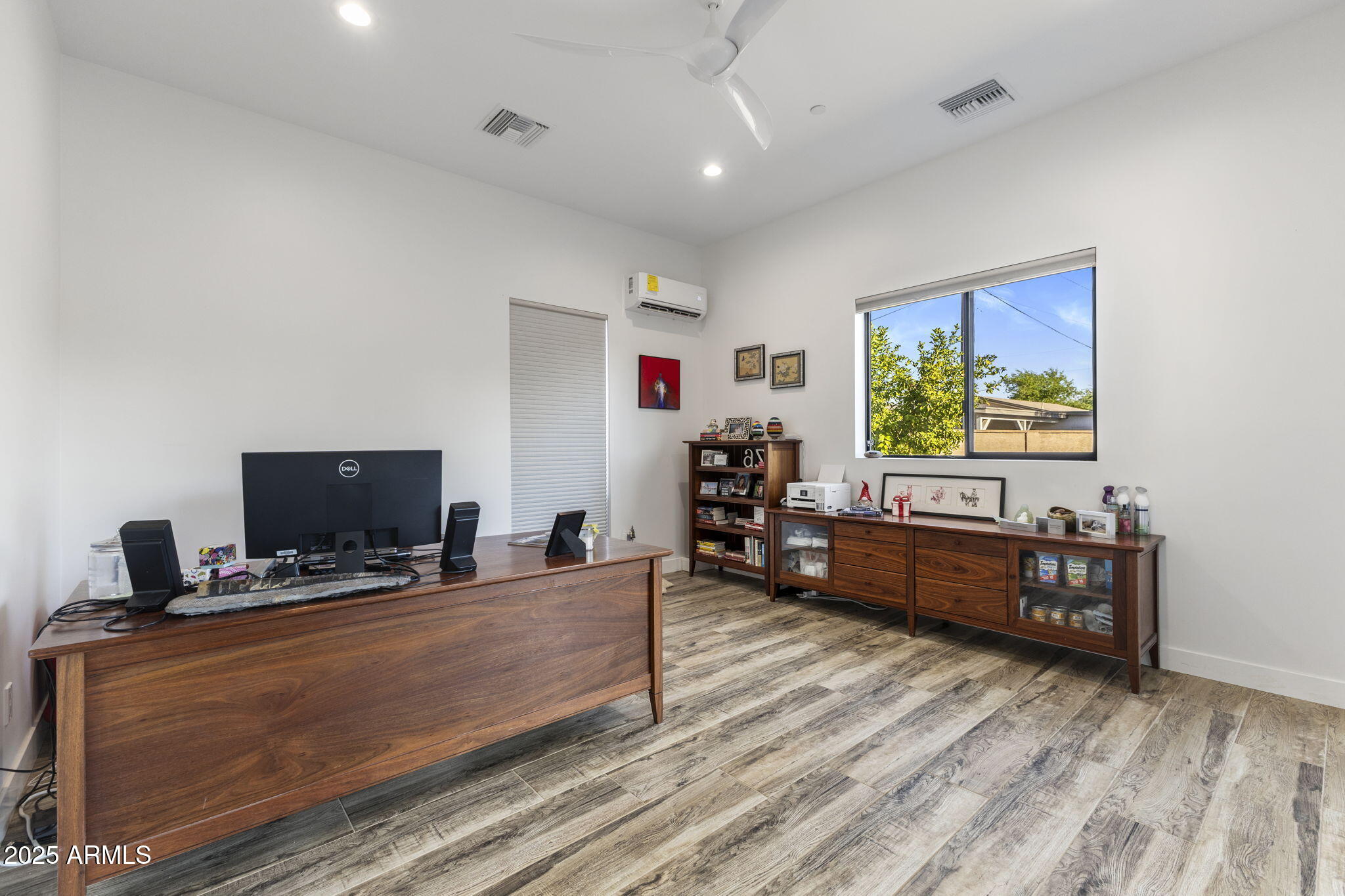 6801 E MESCAL Street