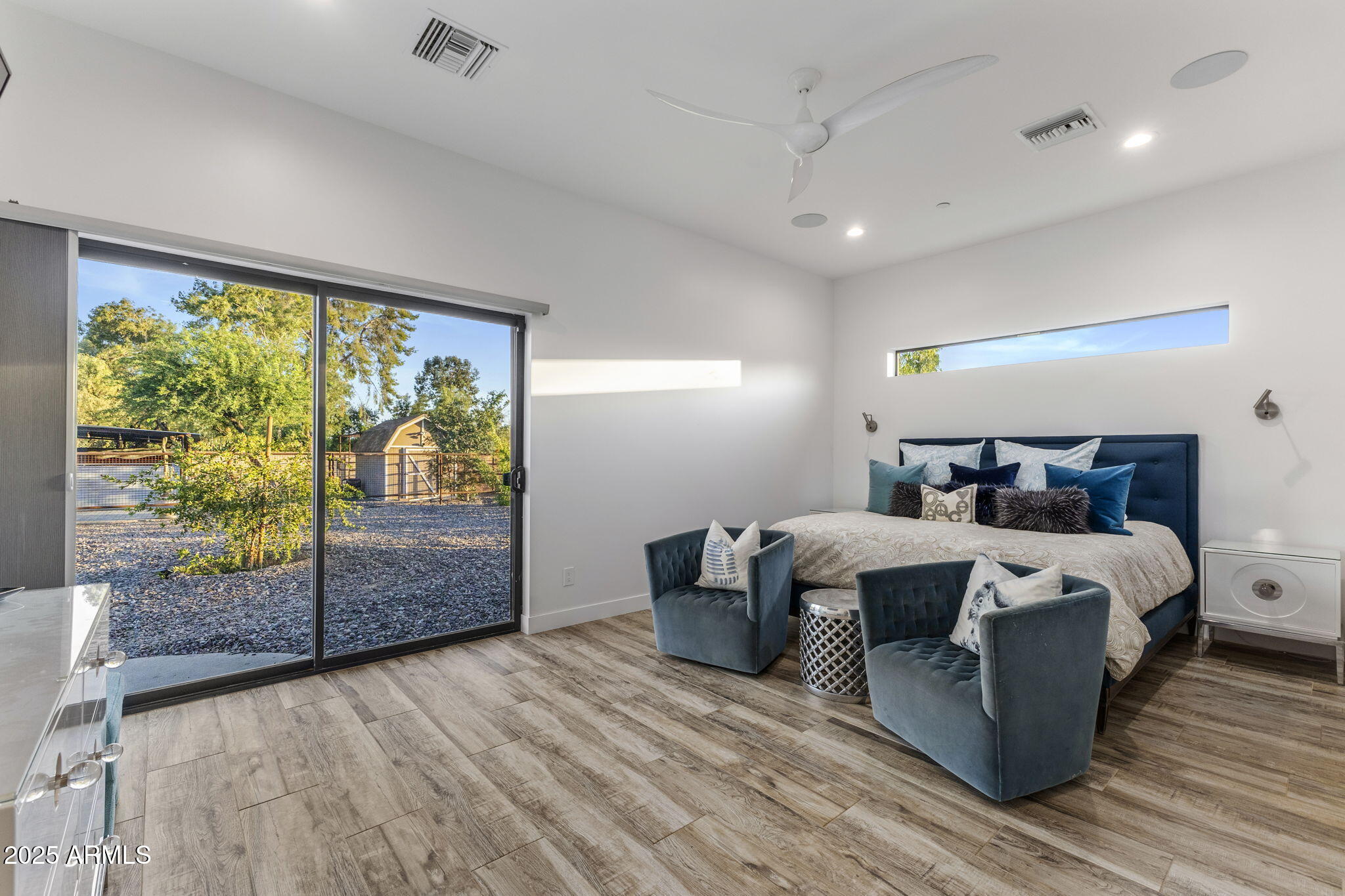 6801 E MESCAL Street