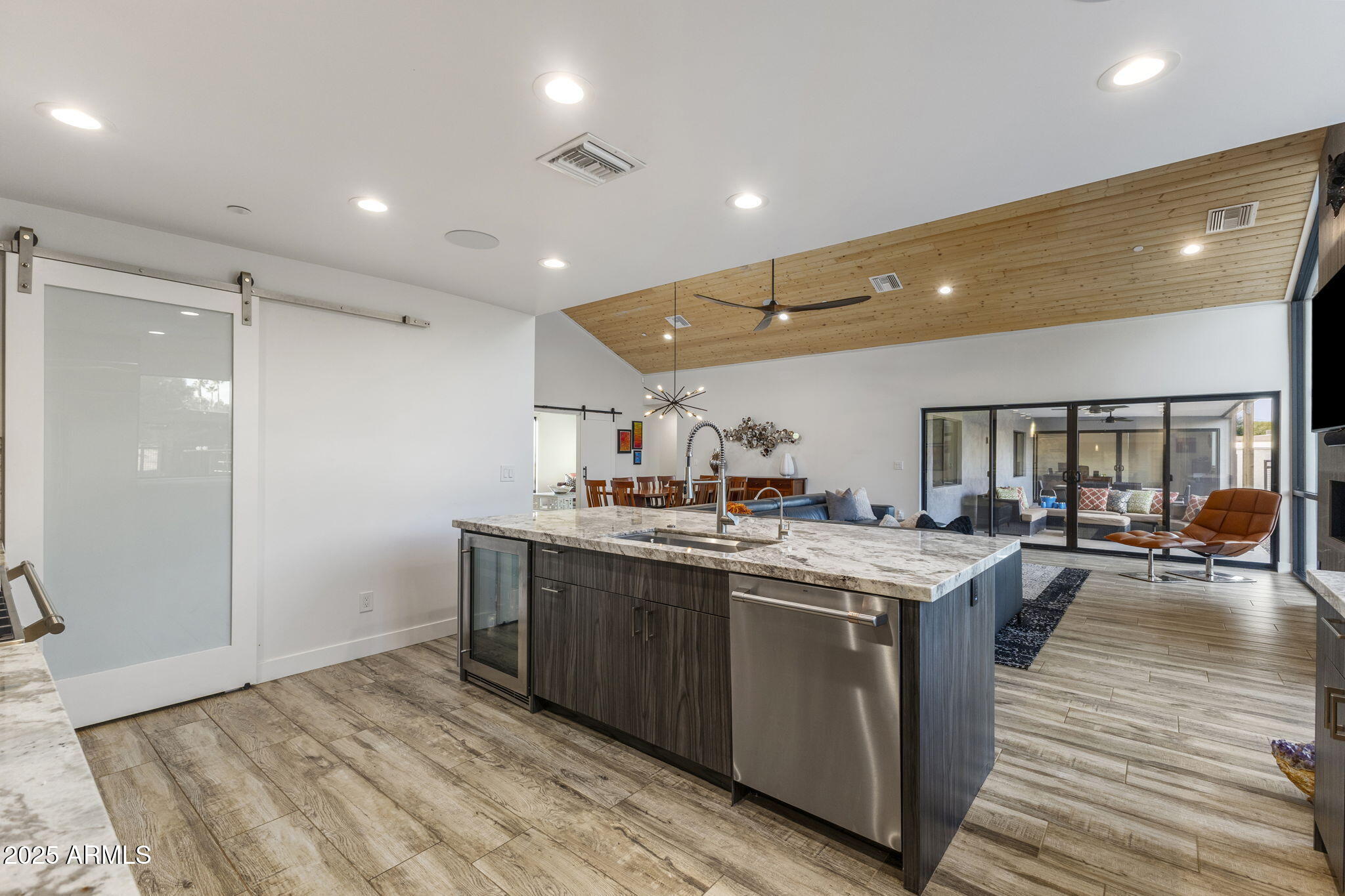 6801 E MESCAL Street