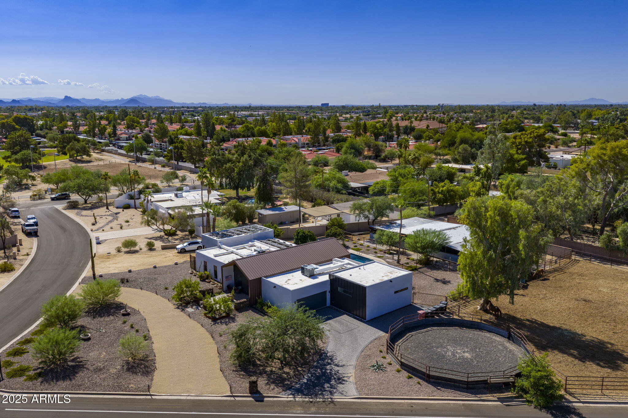 6801 E MESCAL Street