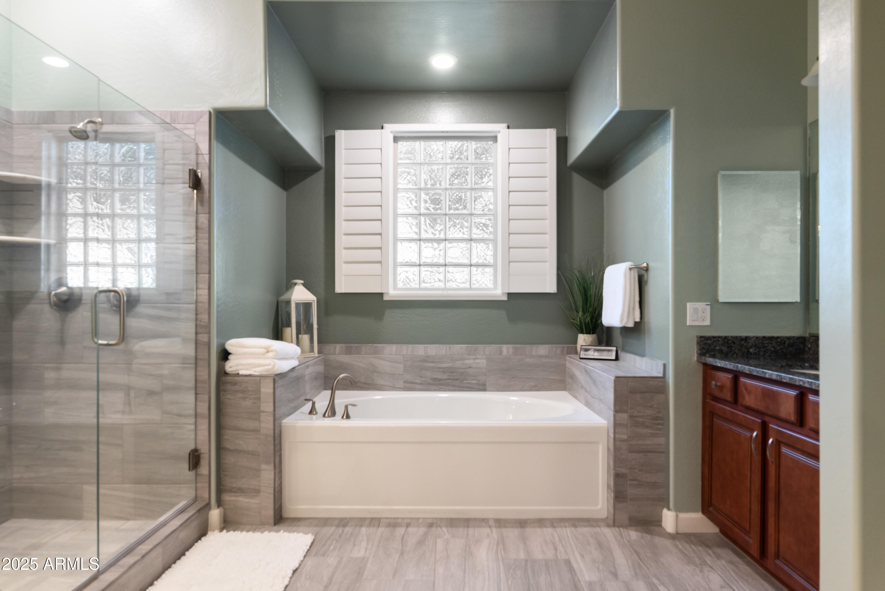 6036 E BRAMBLE BERRY Lane