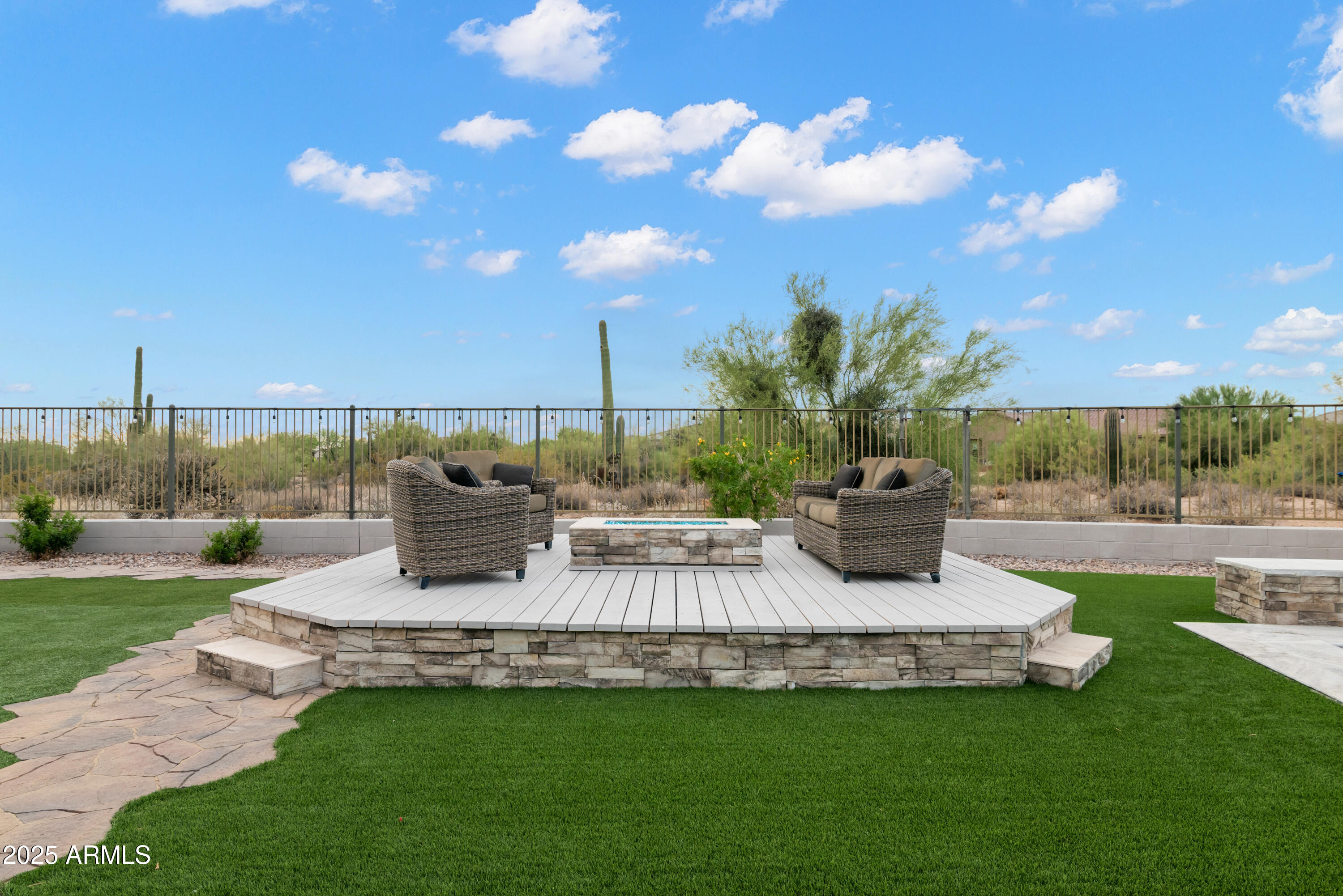 6036 E BRAMBLE BERRY Lane