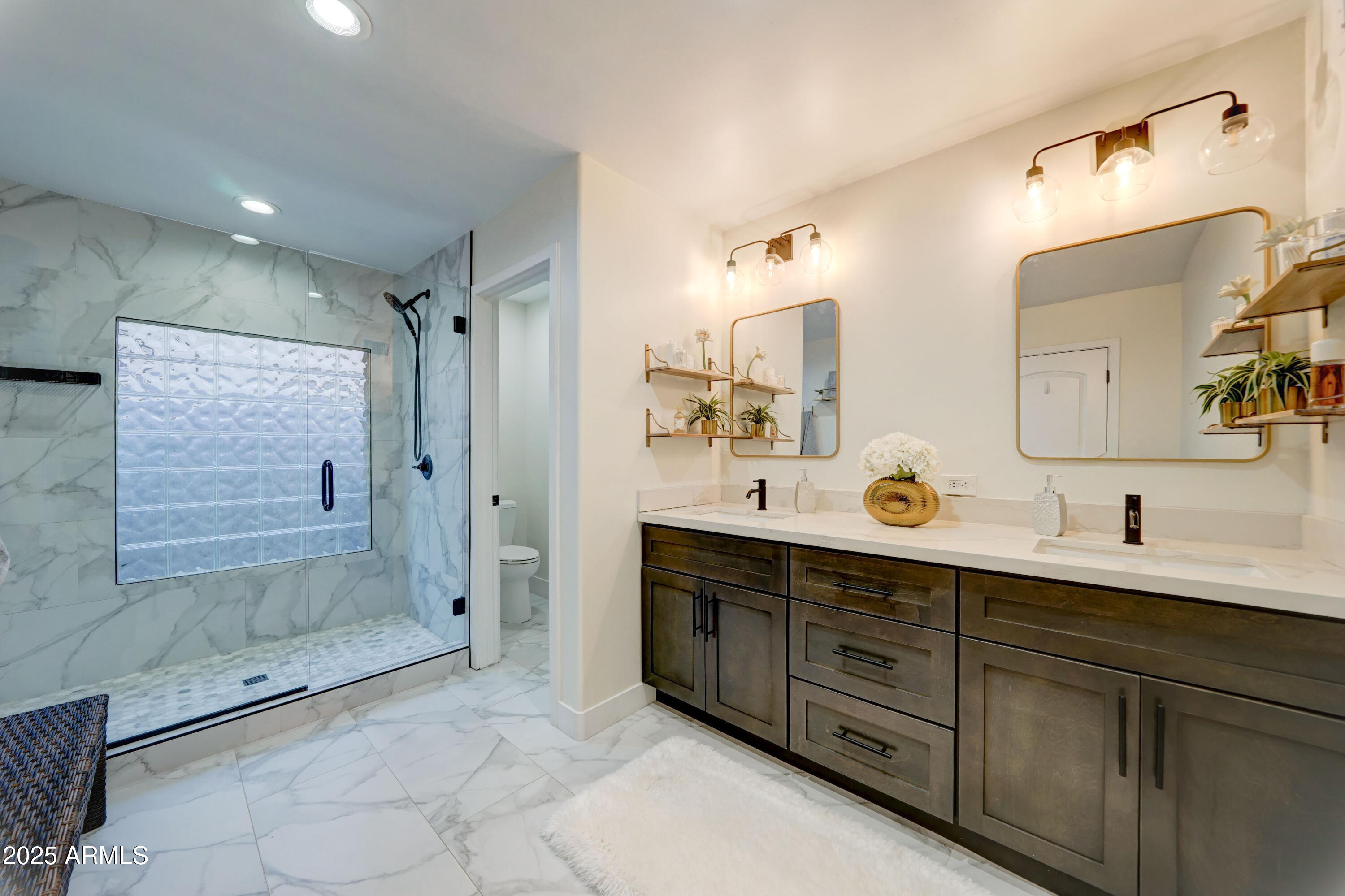 7823 E VIA DEL FUTURO