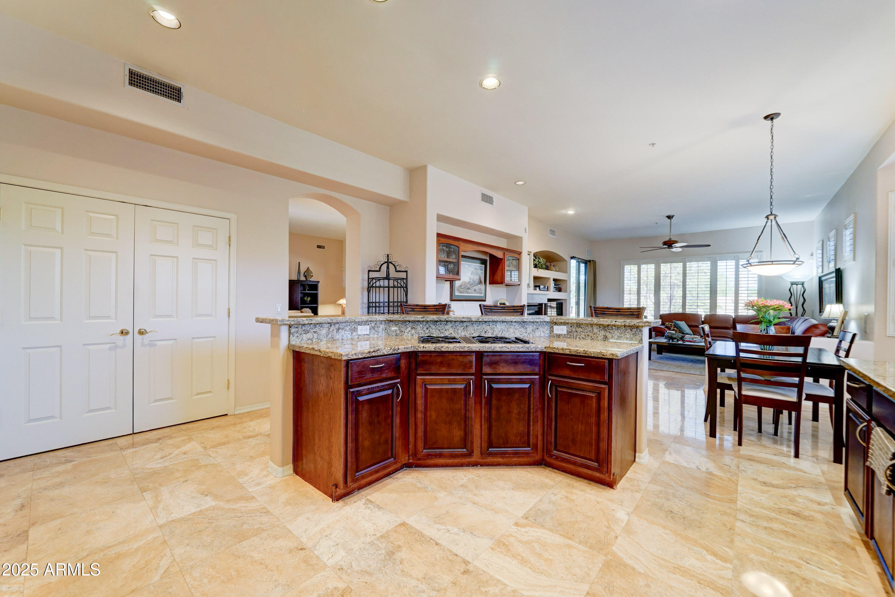 9406 E HIDDEN GREEN Drive