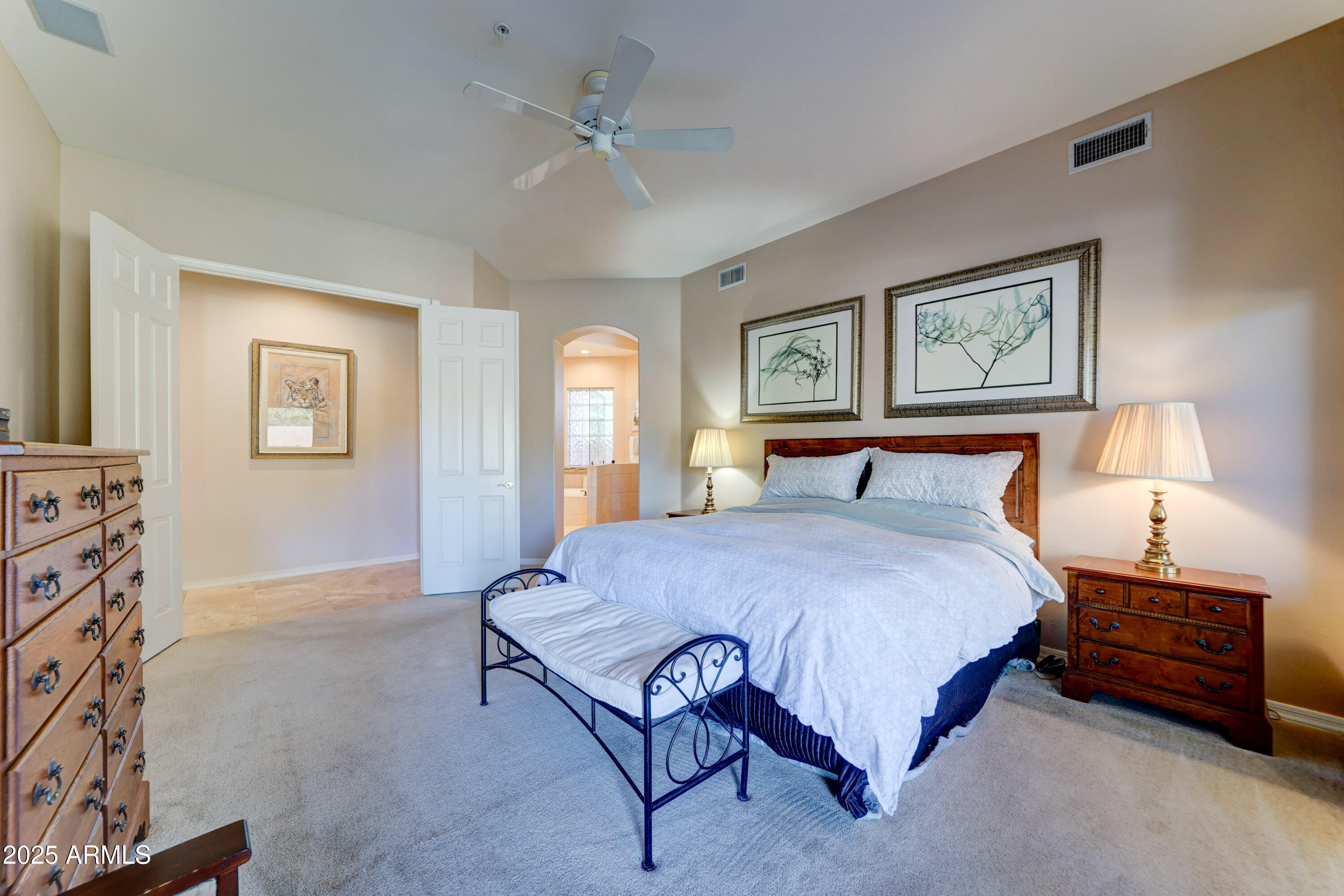 9406 E HIDDEN GREEN Drive