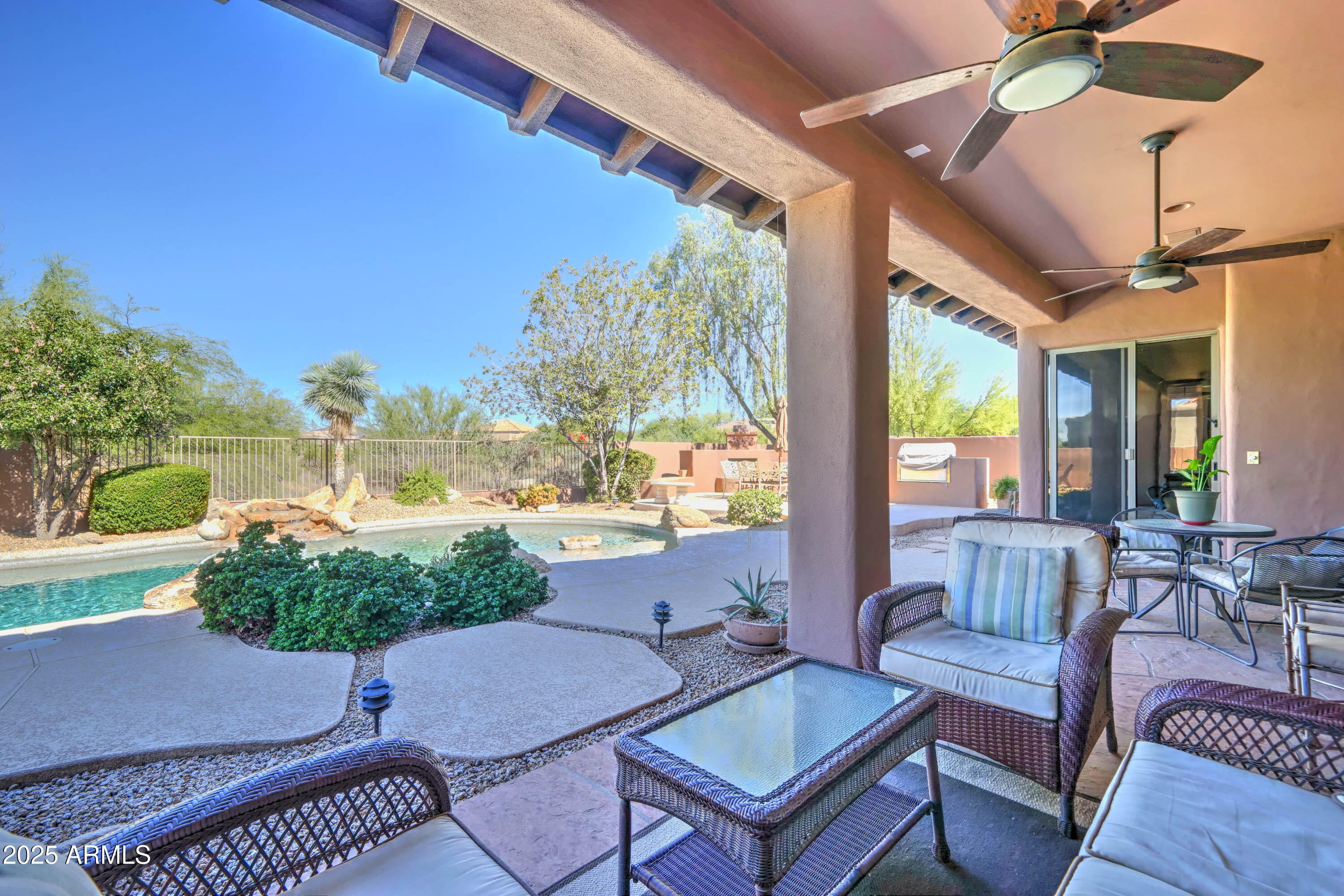 9406 E HIDDEN GREEN Drive