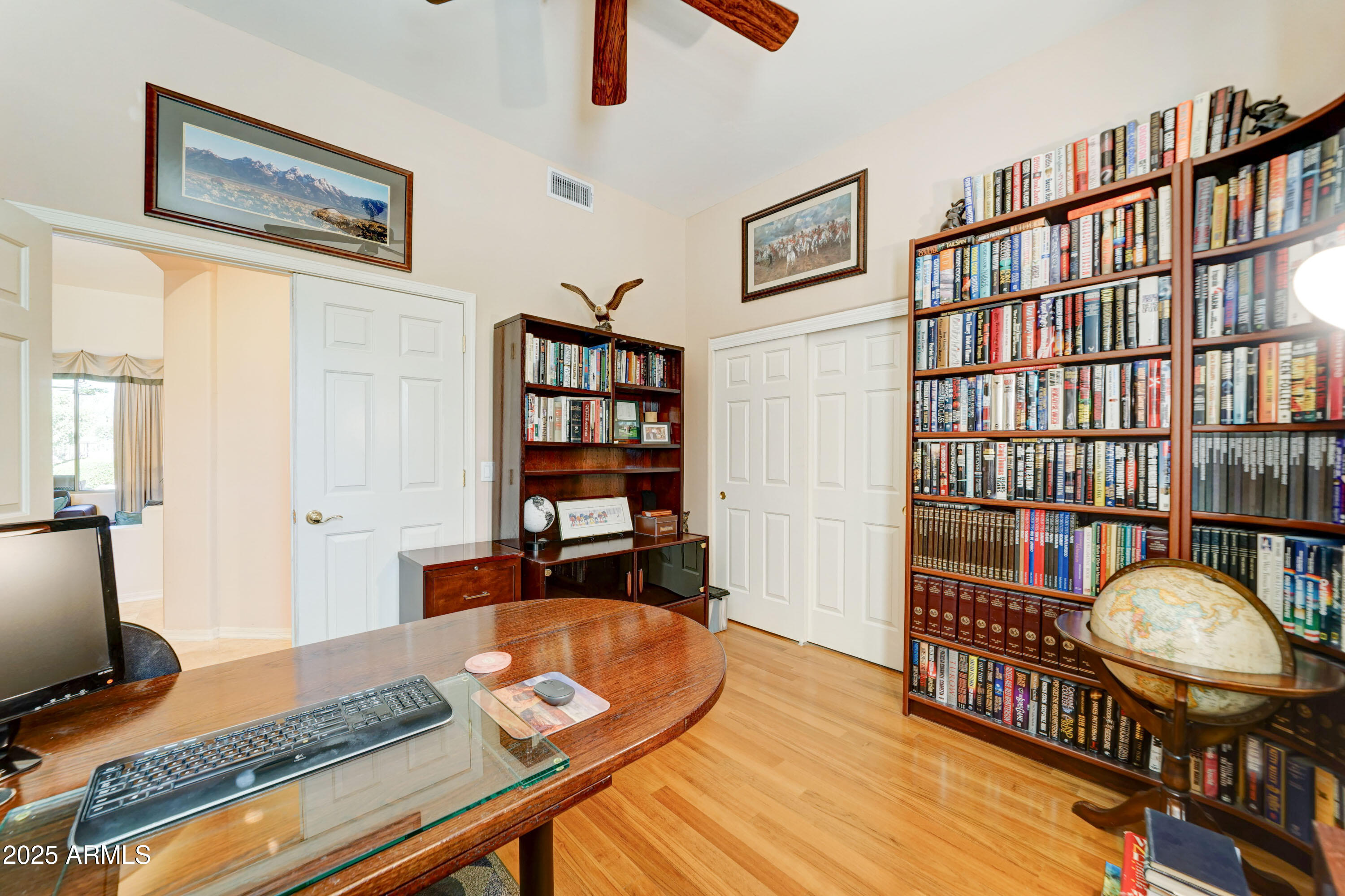 9406 E HIDDEN GREEN Drive