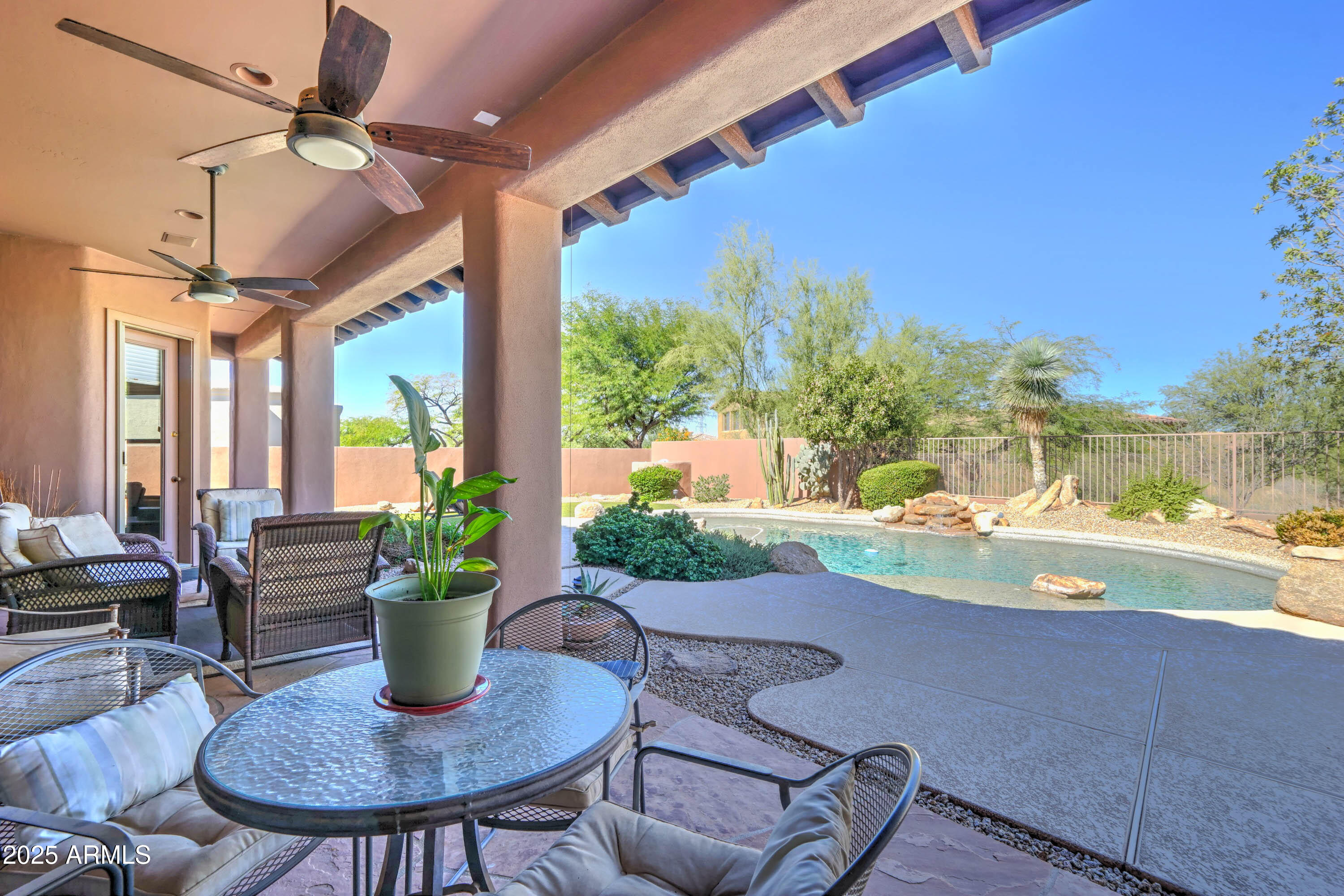 9406 E HIDDEN GREEN Drive