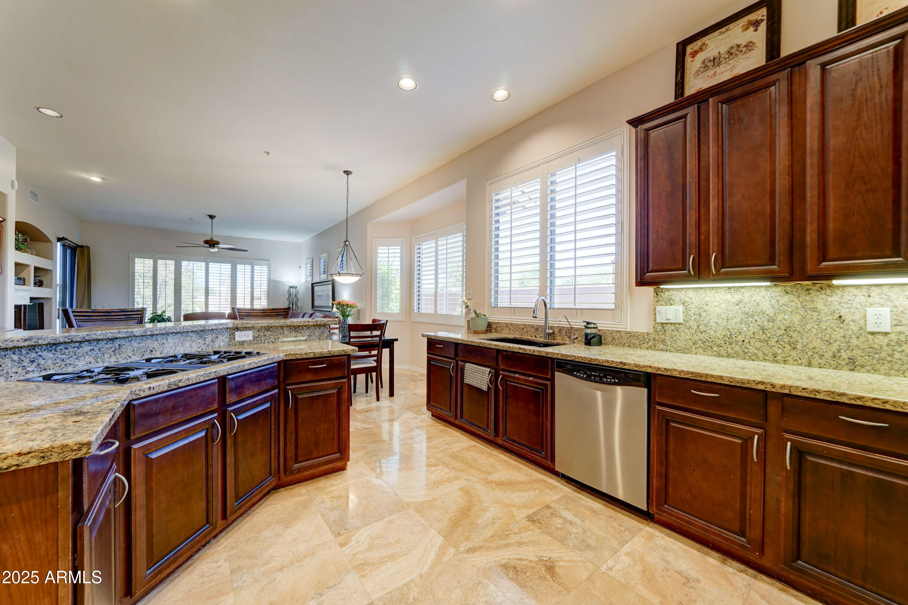 9406 E HIDDEN GREEN Drive