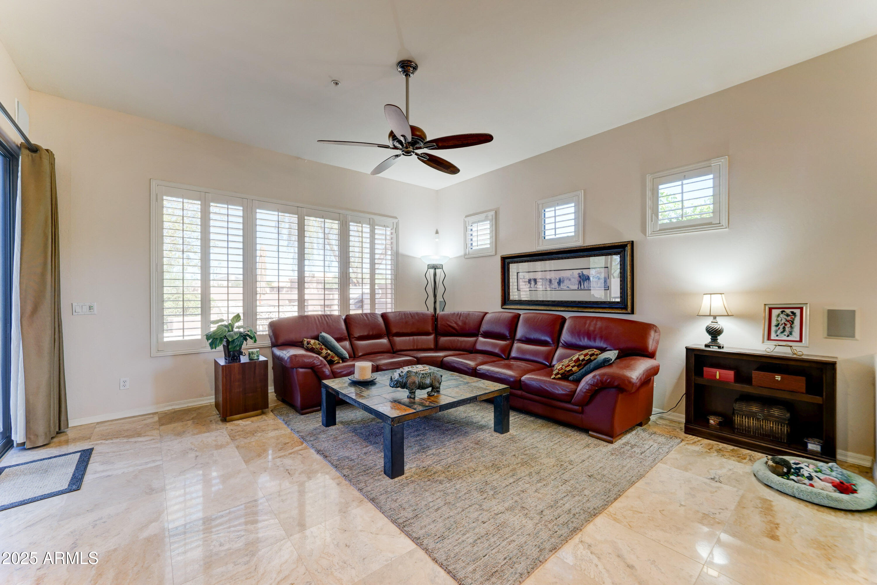 9406 E HIDDEN GREEN Drive