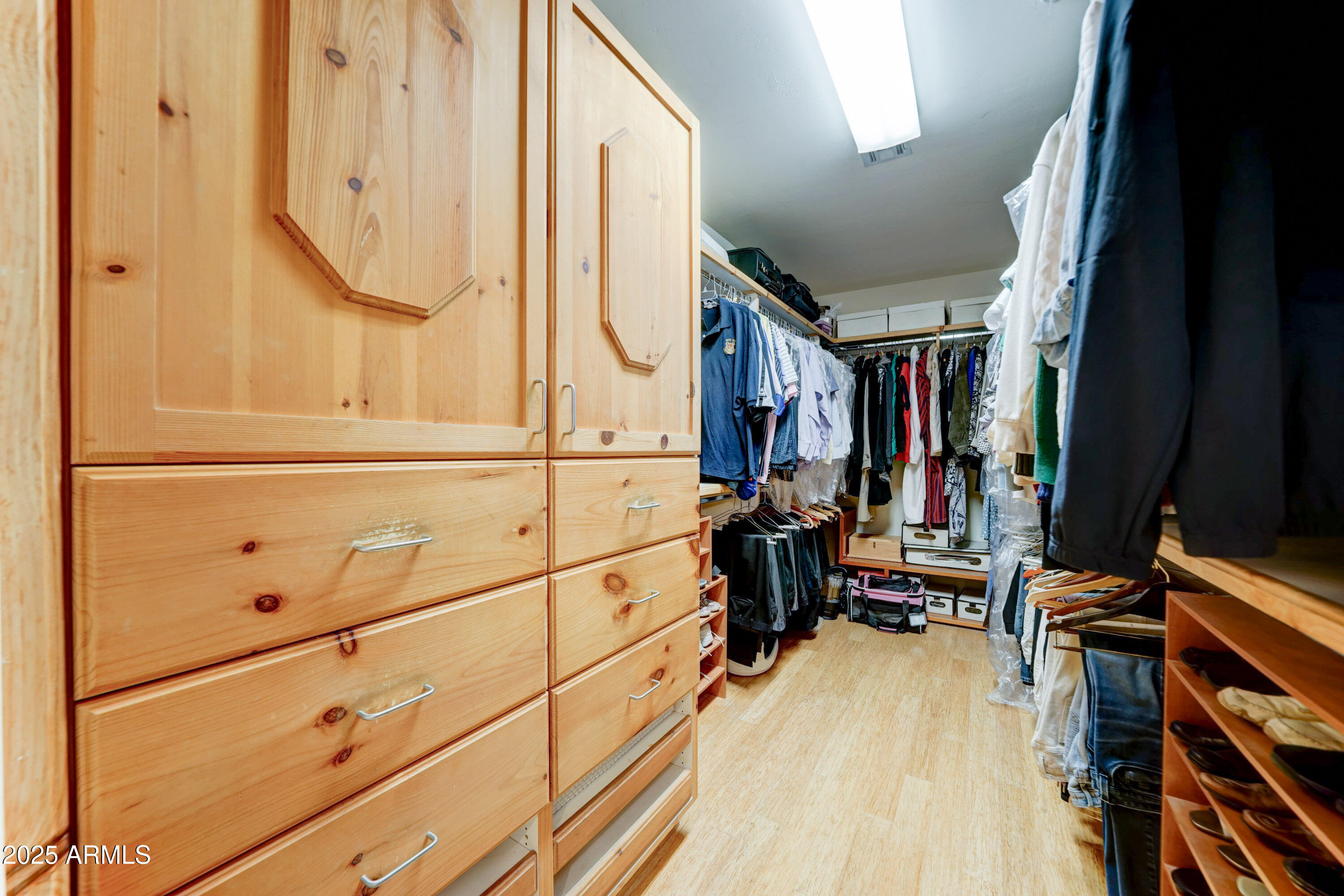 9406 E HIDDEN GREEN Drive