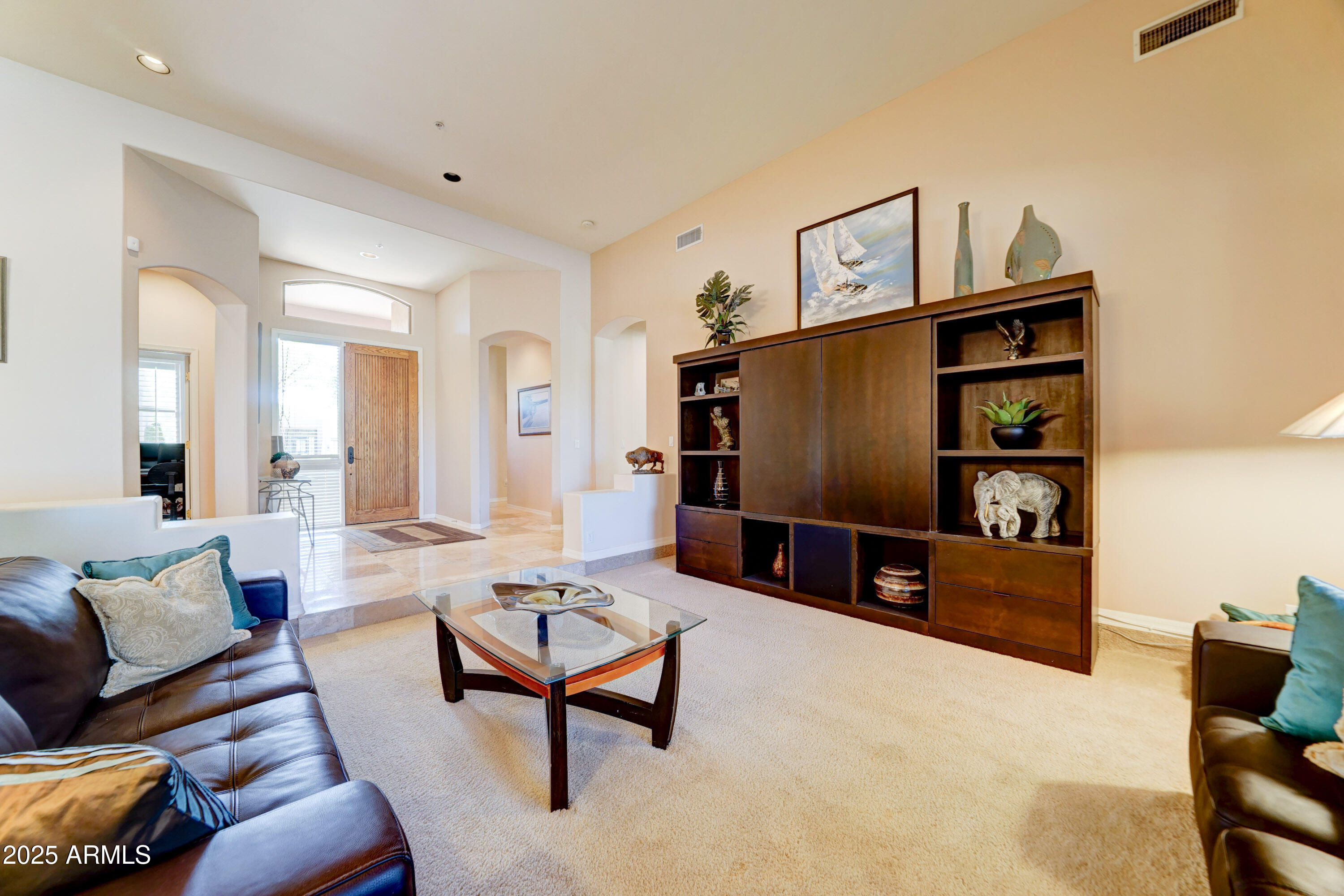 9406 E HIDDEN GREEN Drive