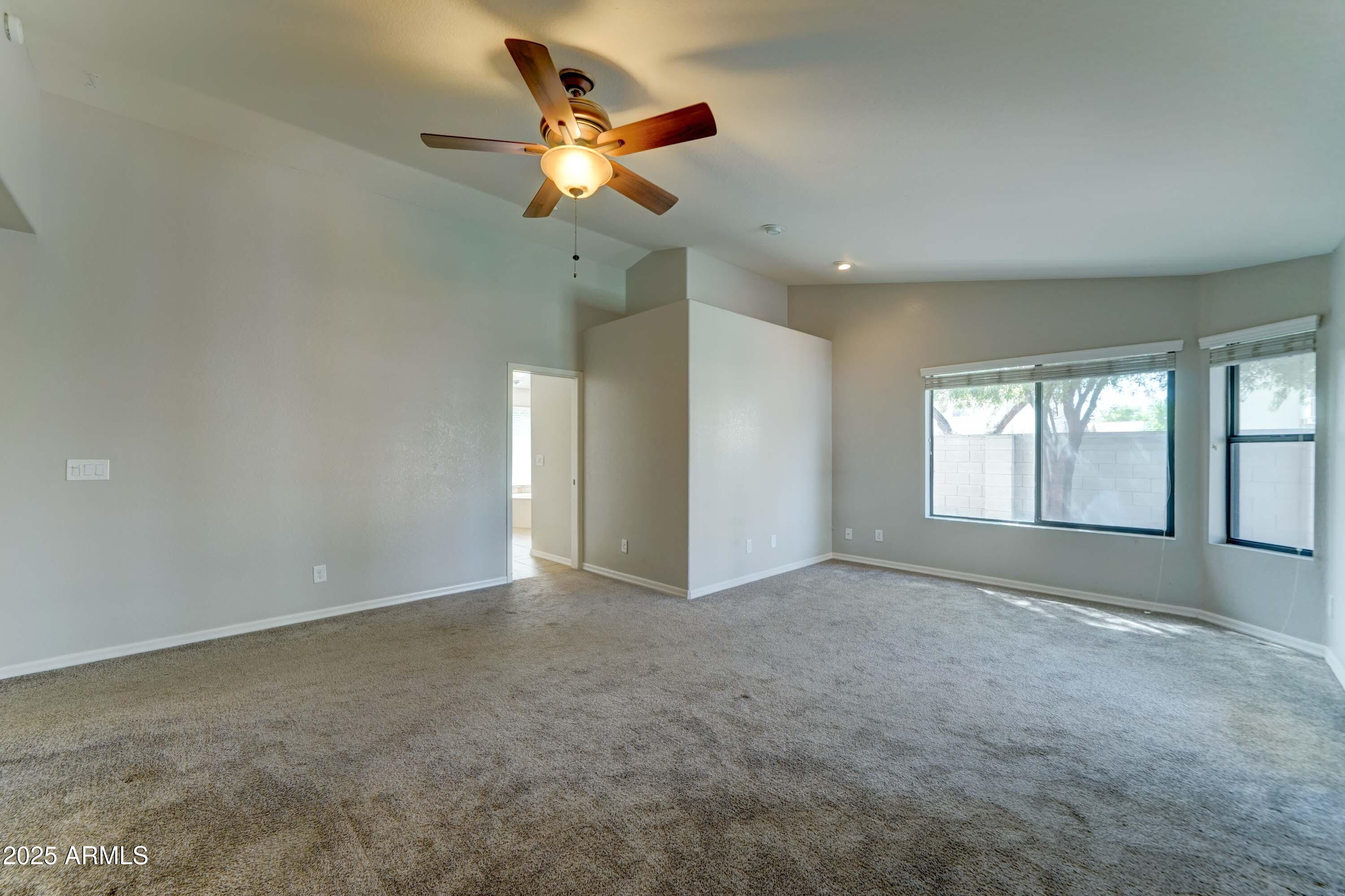 1119 E SOUTHSHORE Drive