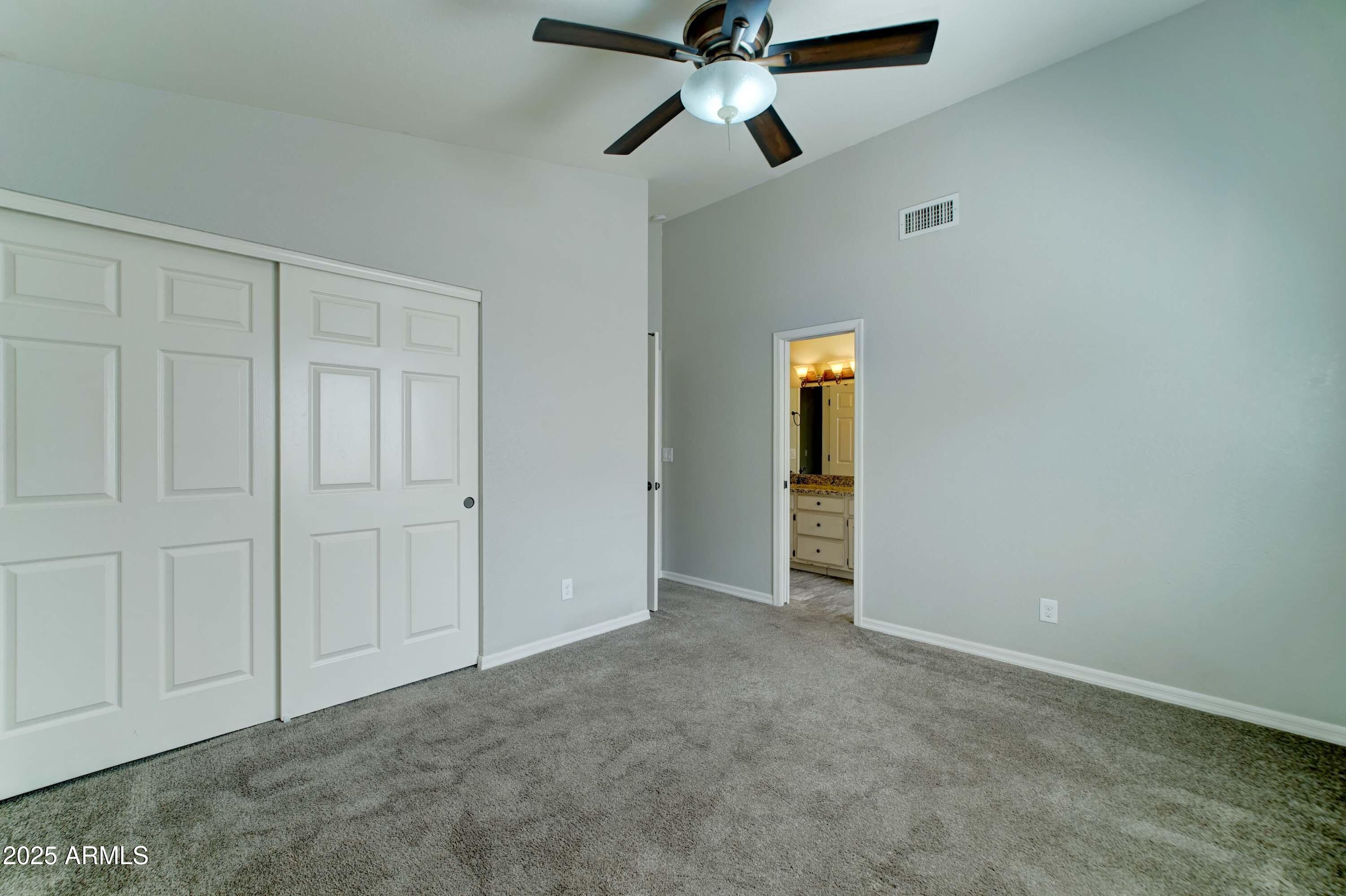 1119 E SOUTHSHORE Drive