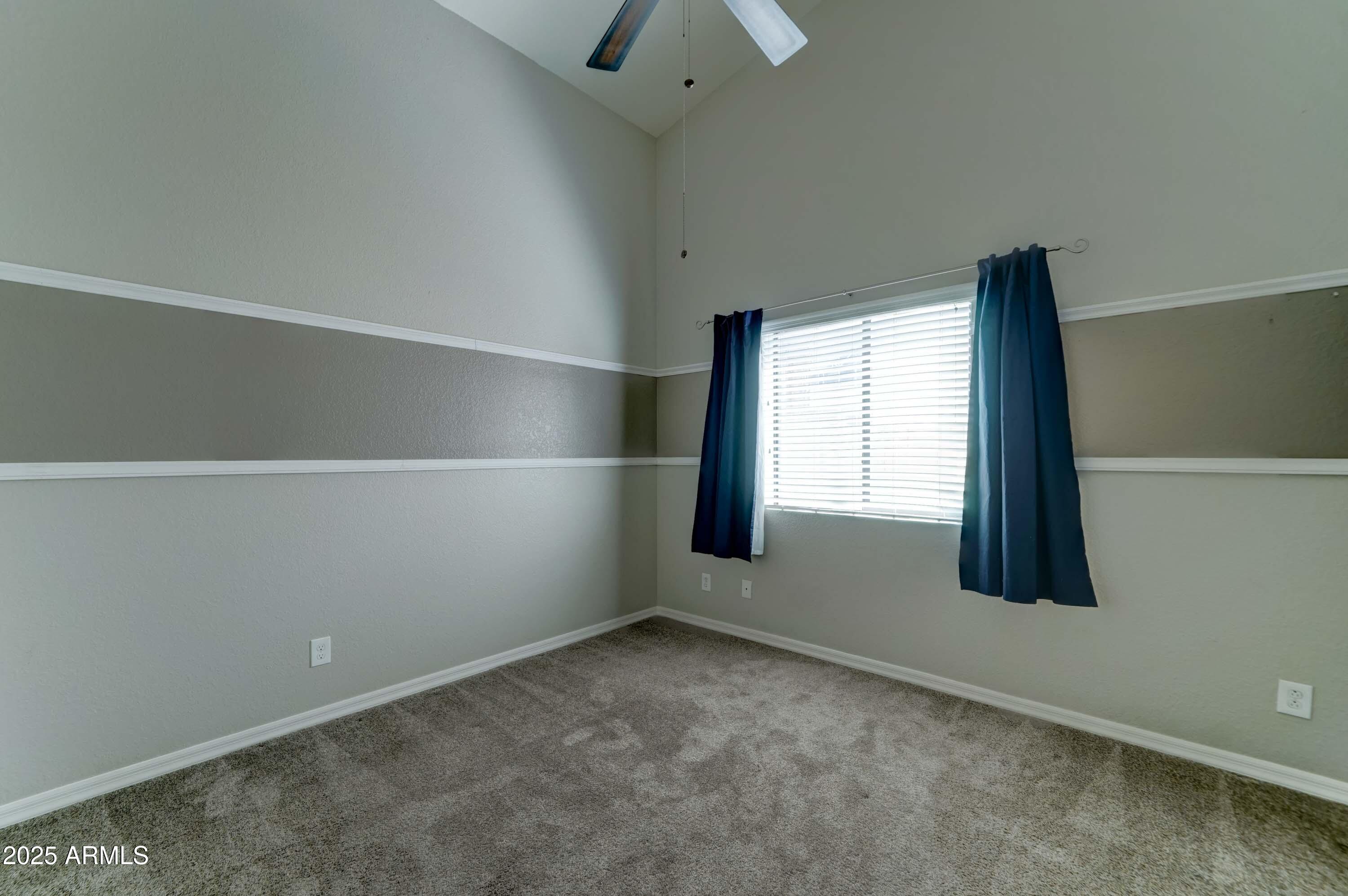 1119 E SOUTHSHORE Drive