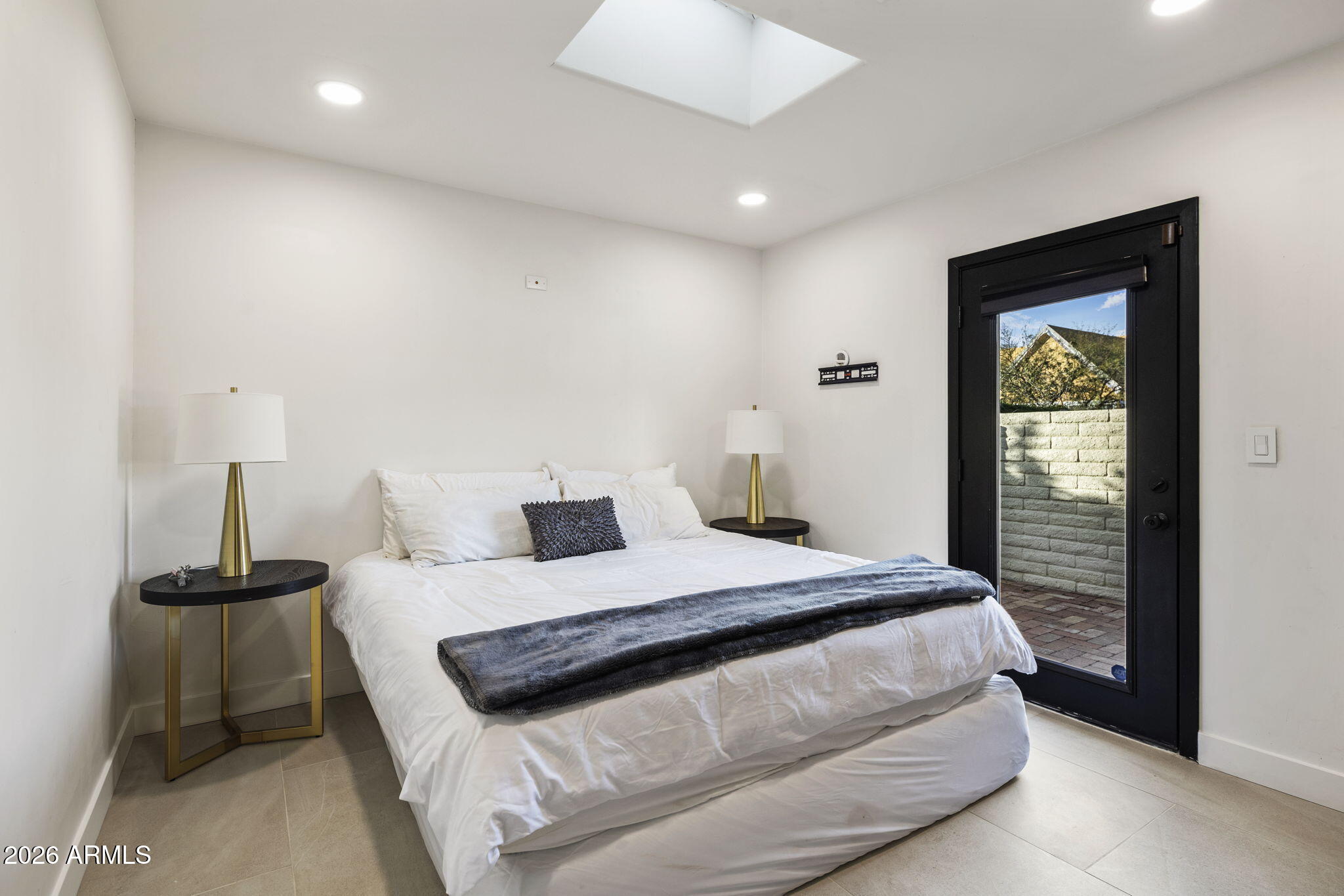 6250 E CHARTER OAK Road