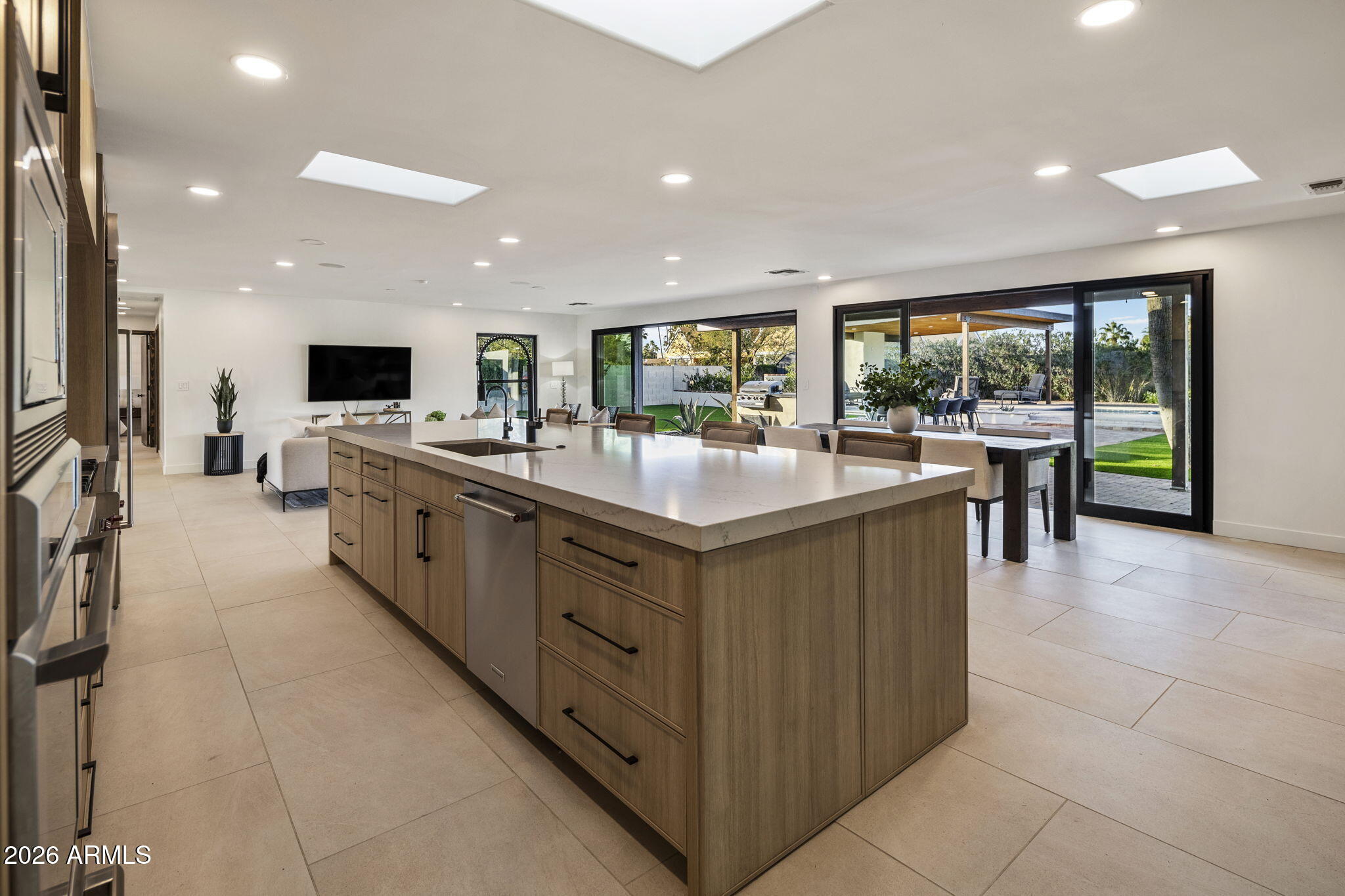 6250 E CHARTER OAK Road