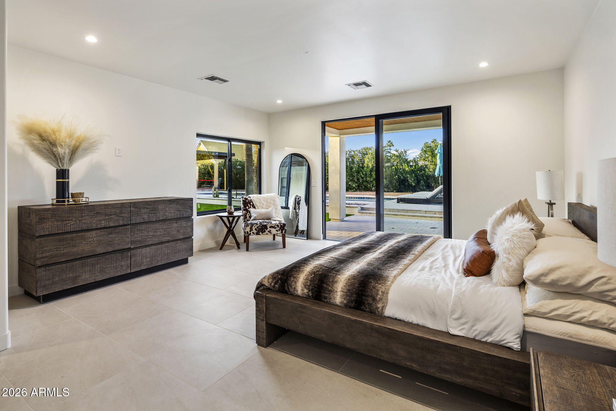 6250 E CHARTER OAK Road