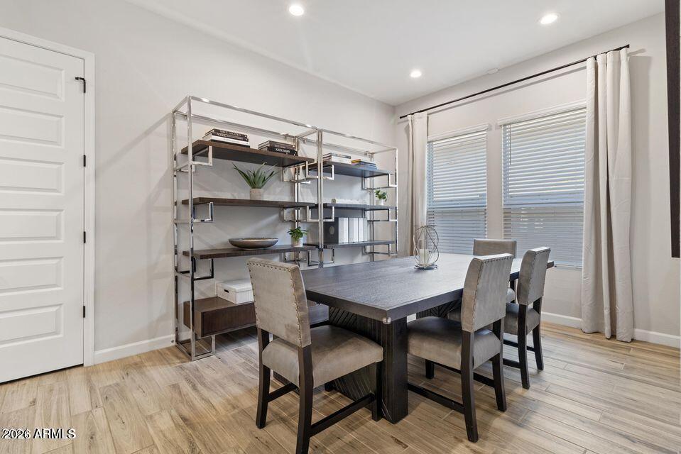 5122 E VILLAGE Drive