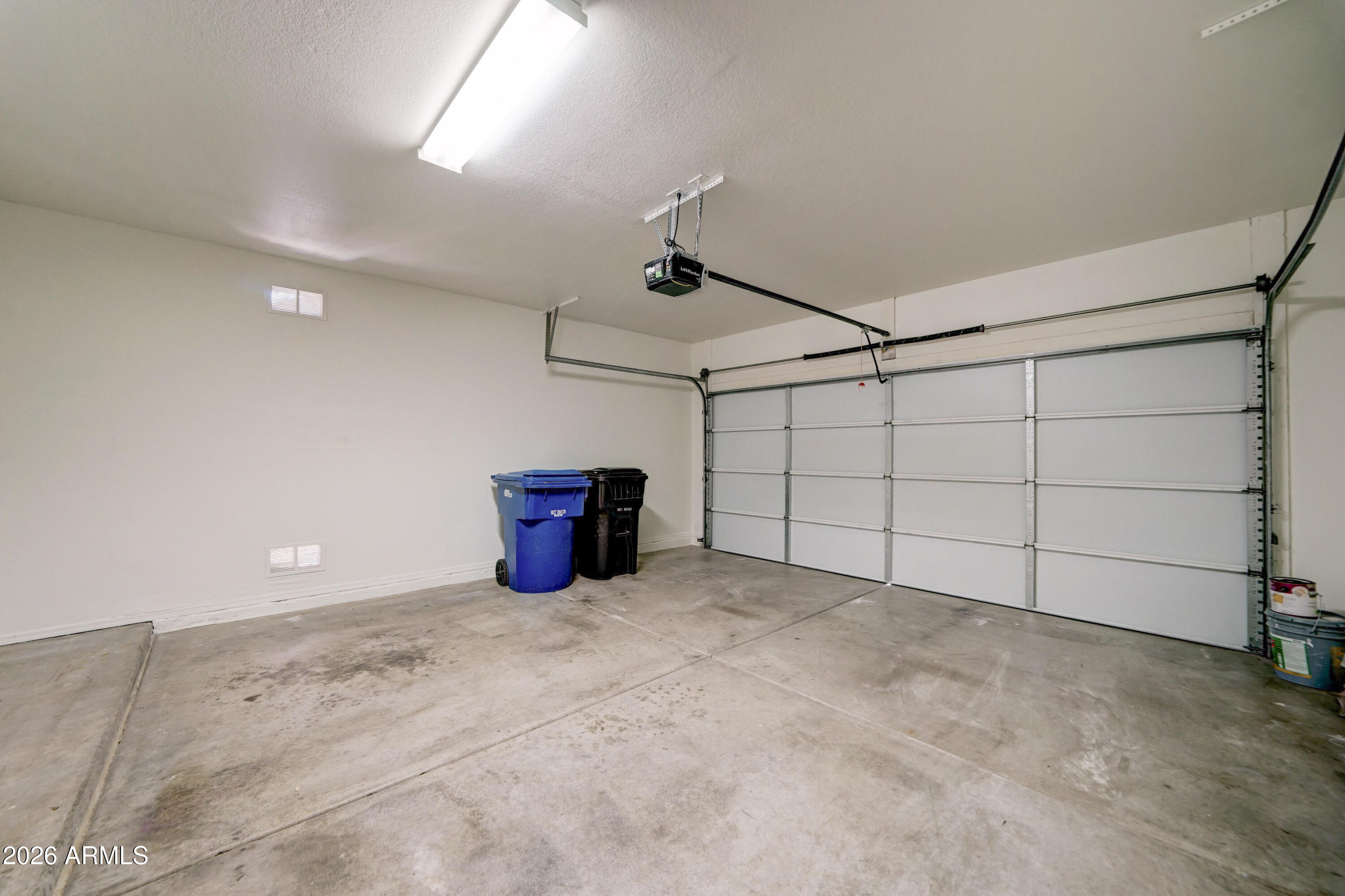 9022 E HOBART Street