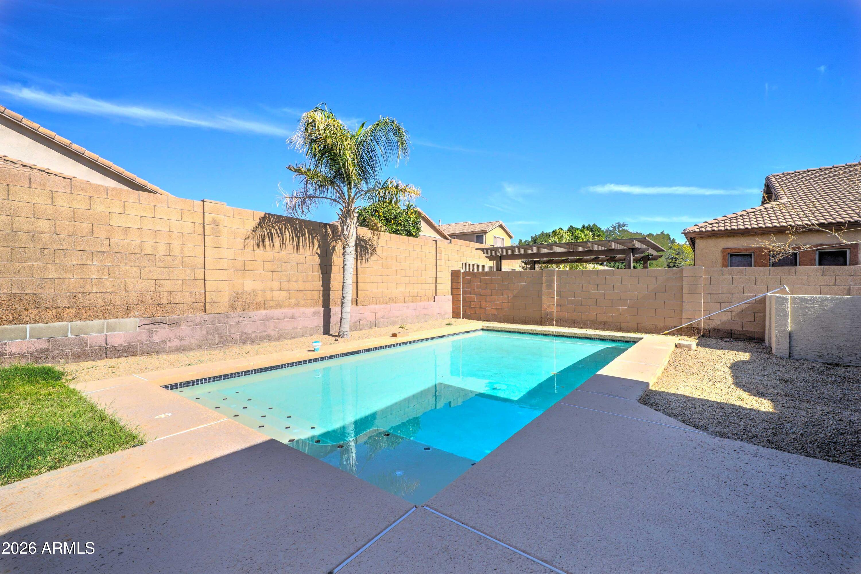 9022 E HOBART Street