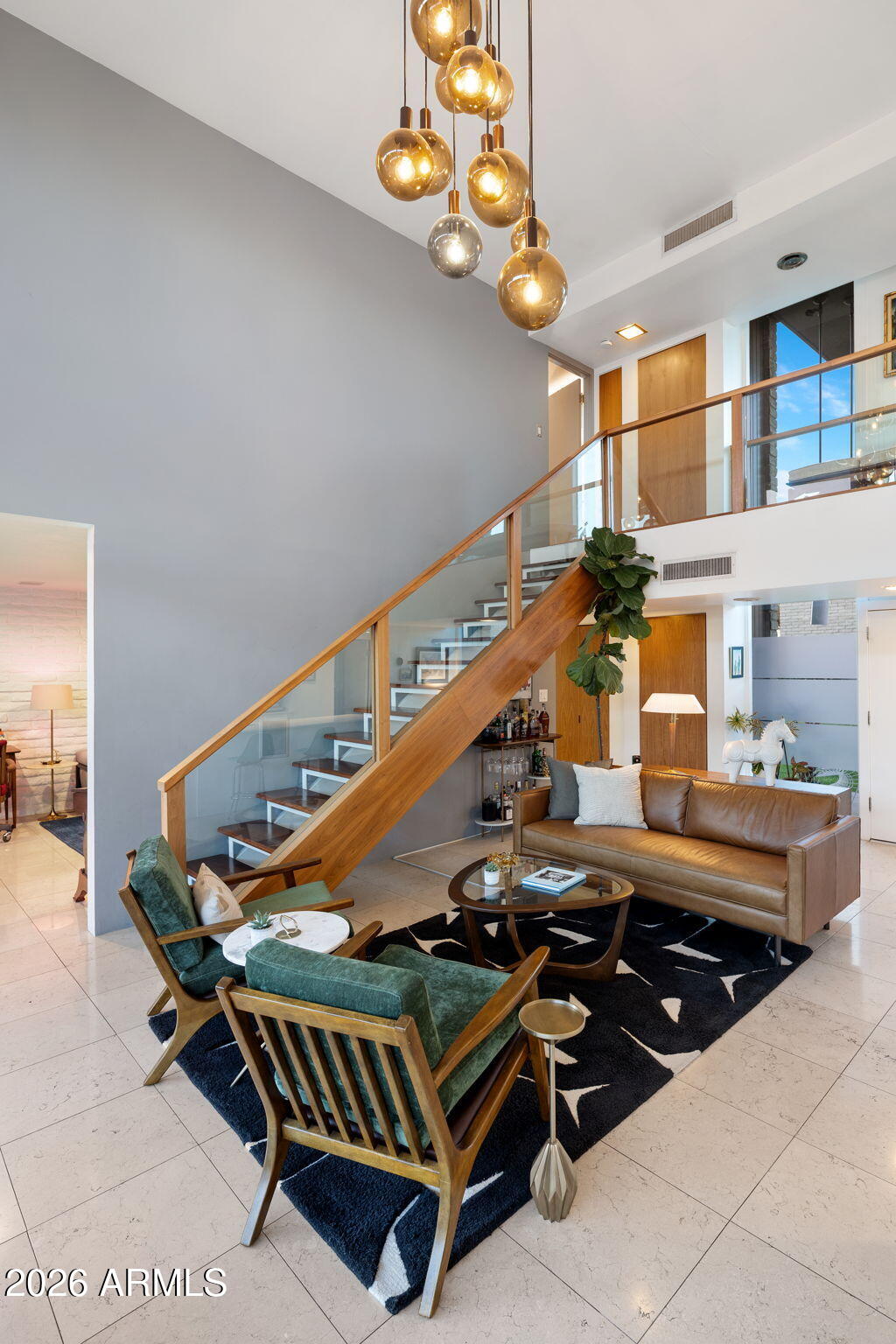 1677 E MARYLAND Avenue