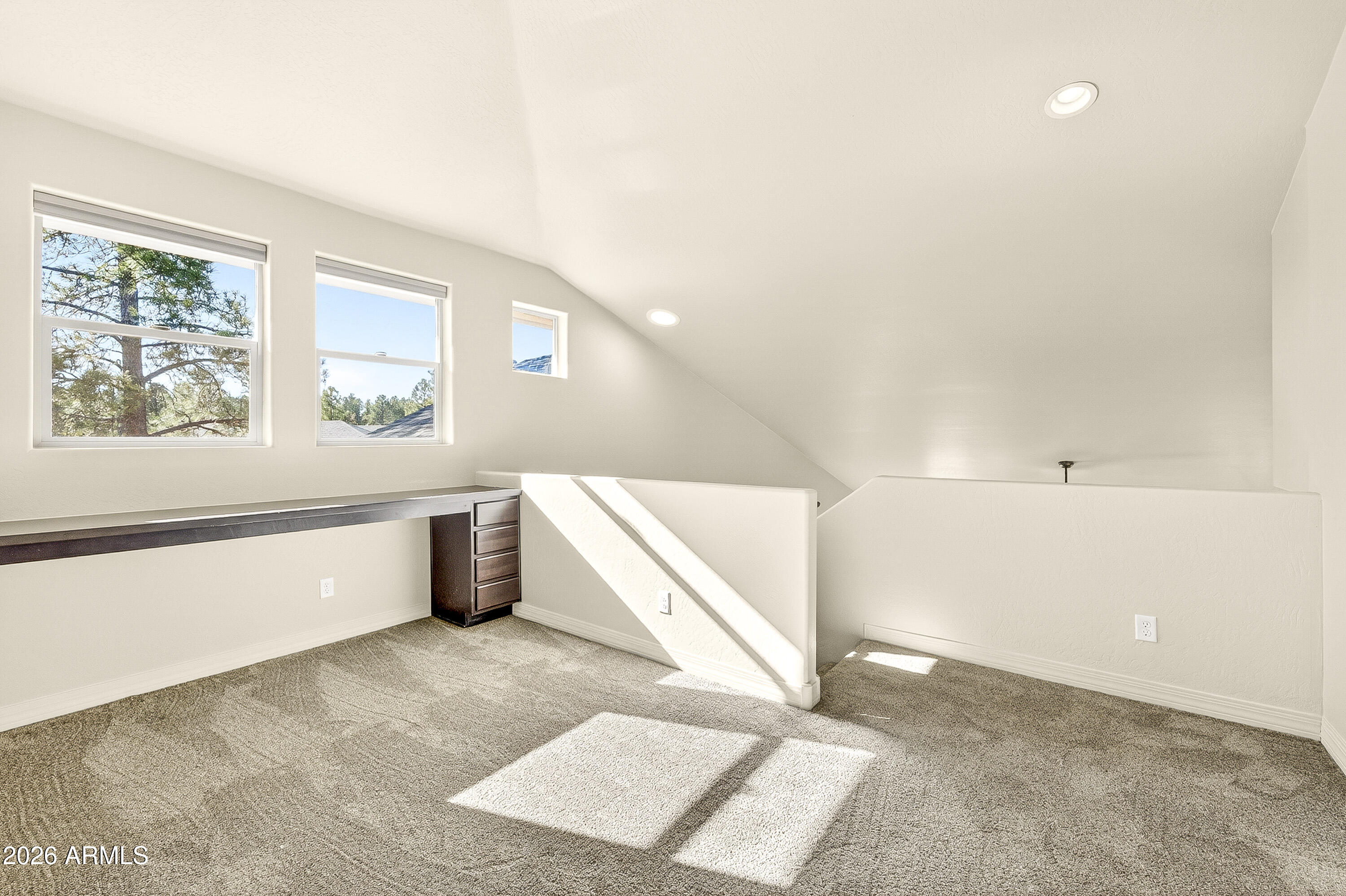 2932 S PRESIDIO DE CALABASAS