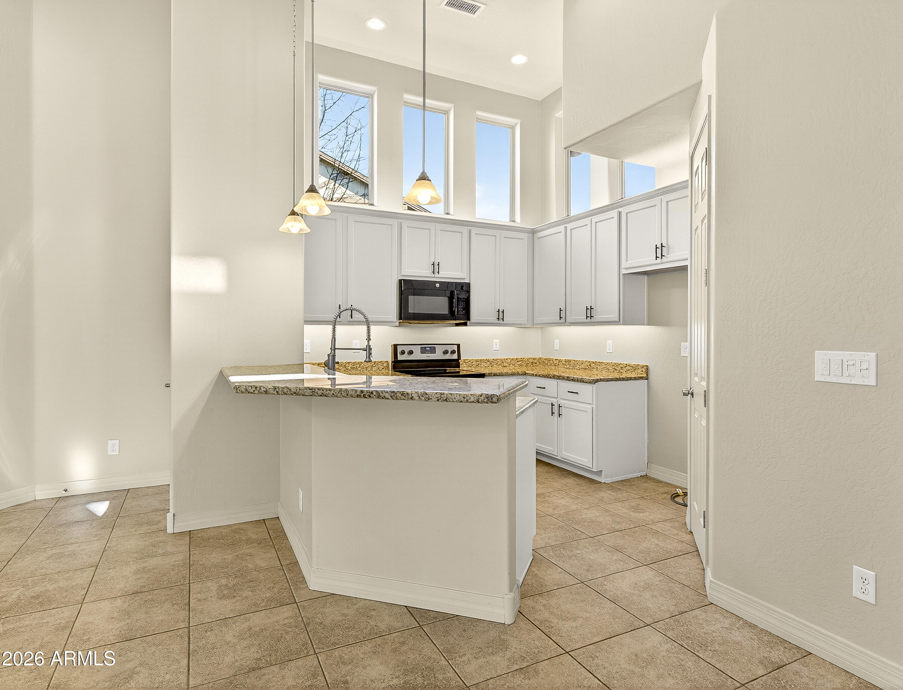2932 S PRESIDIO DE CALABASAS
