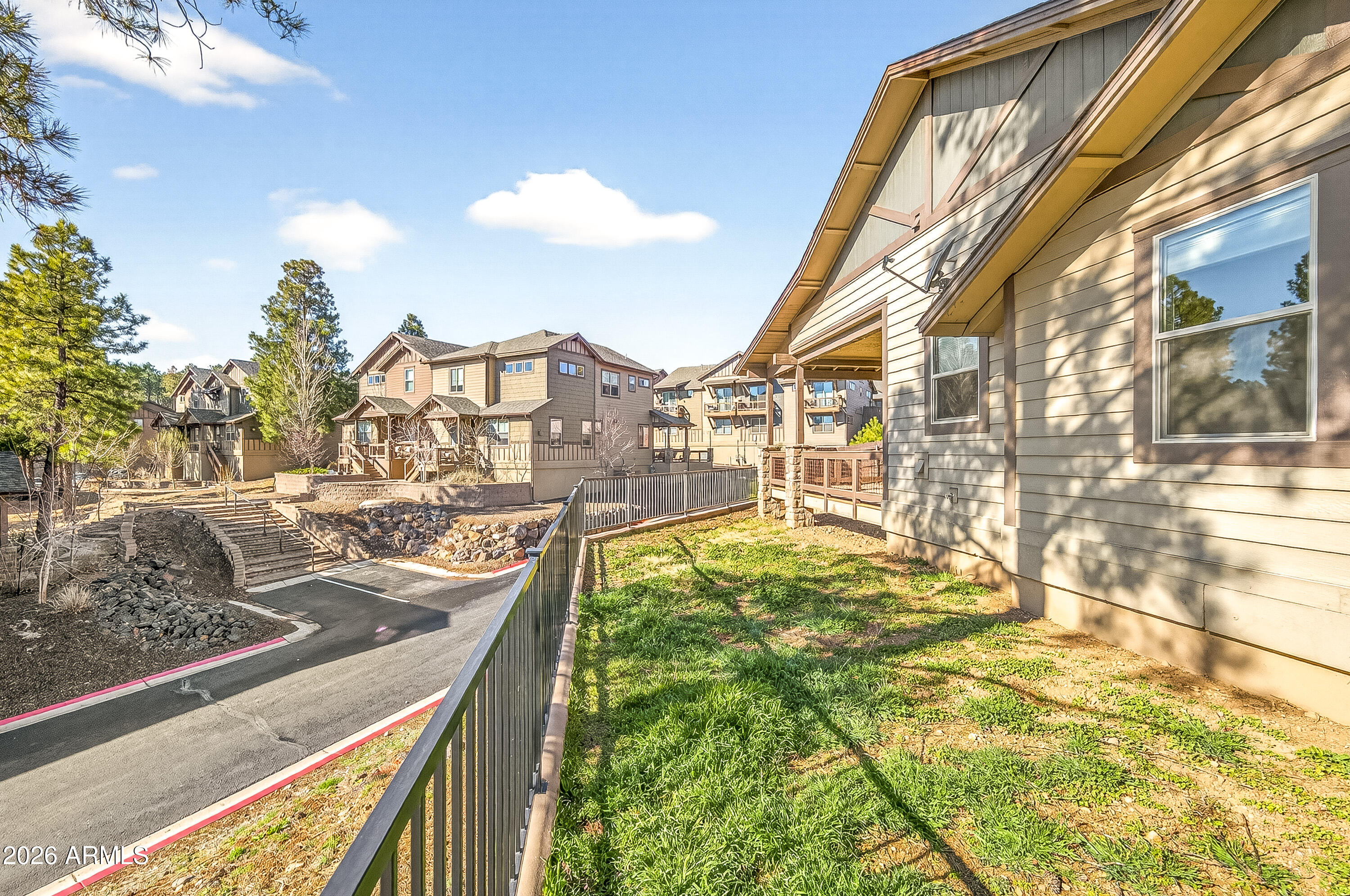 2932 S PRESIDIO DE CALABASAS