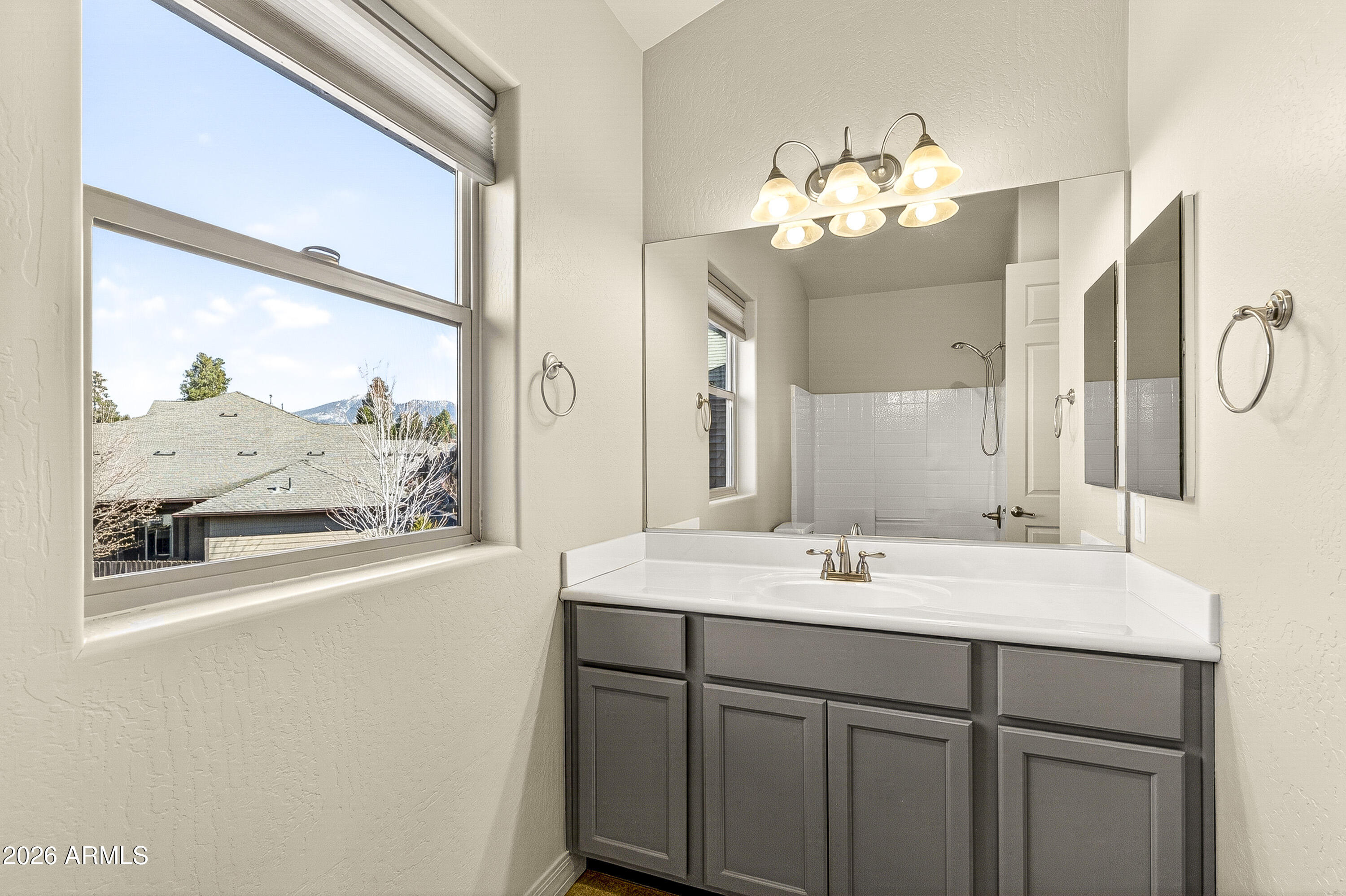 2932 S PRESIDIO DE CALABASAS