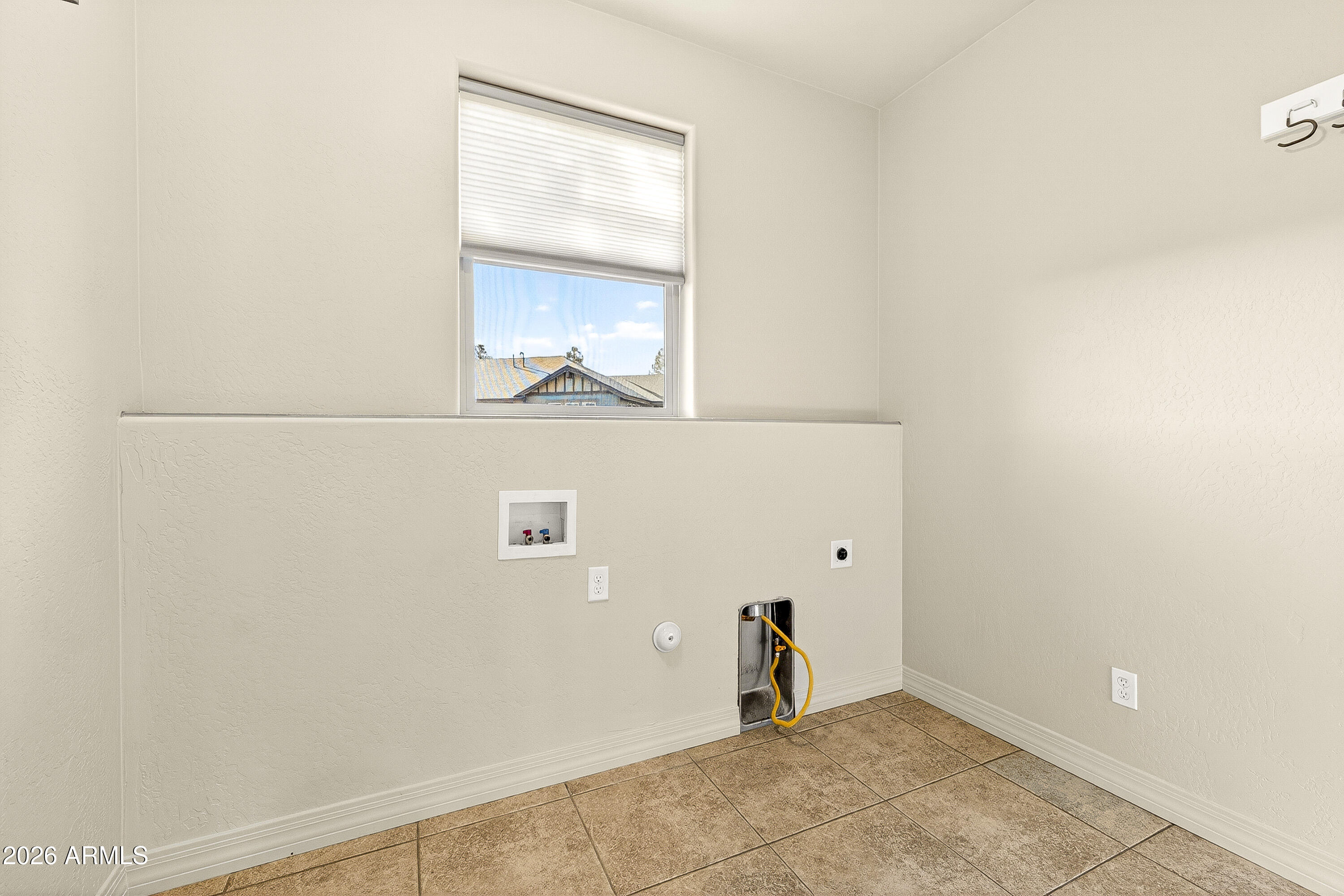 2932 S PRESIDIO DE CALABASAS