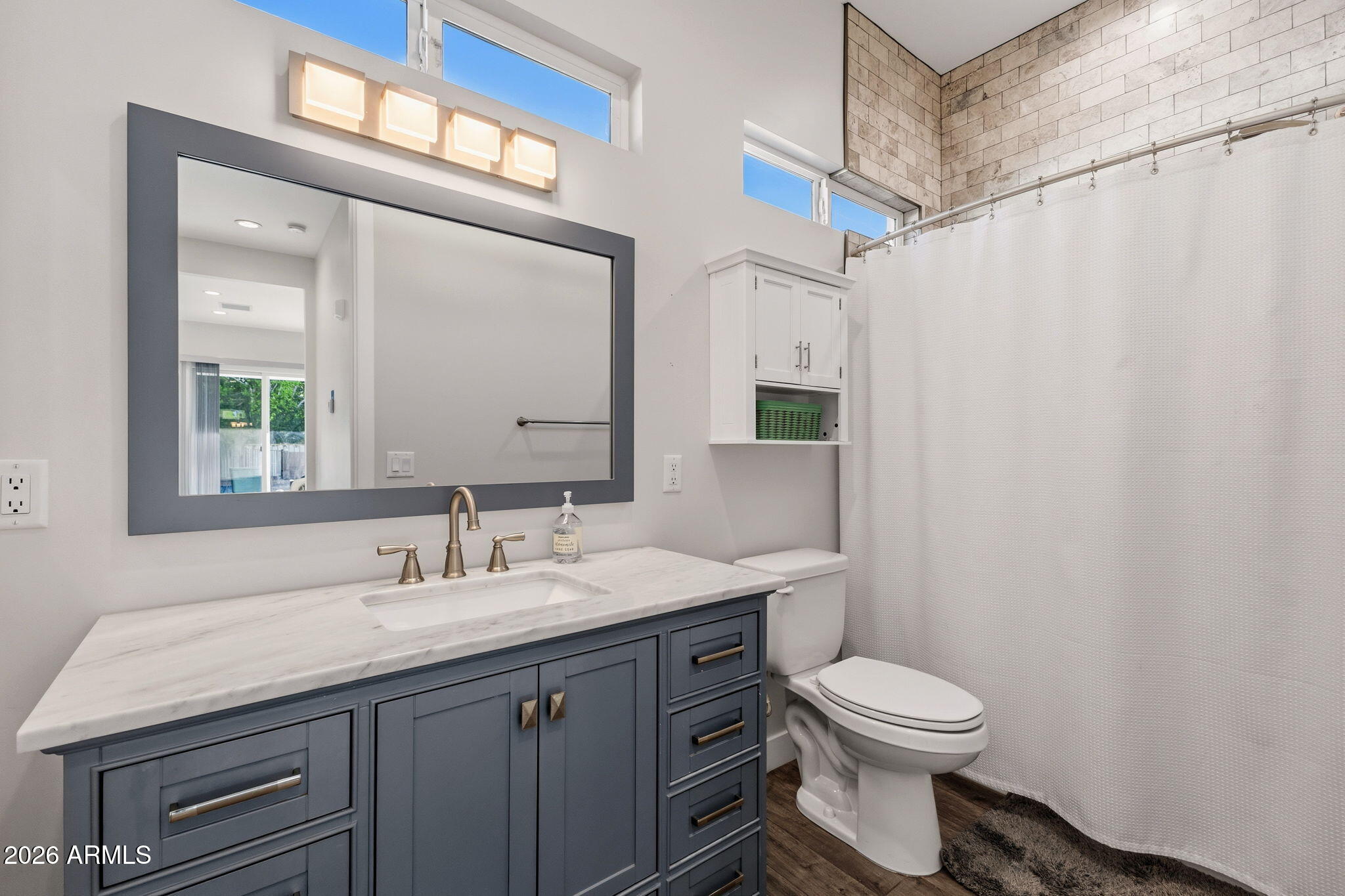 3638 E TREMAINE Court