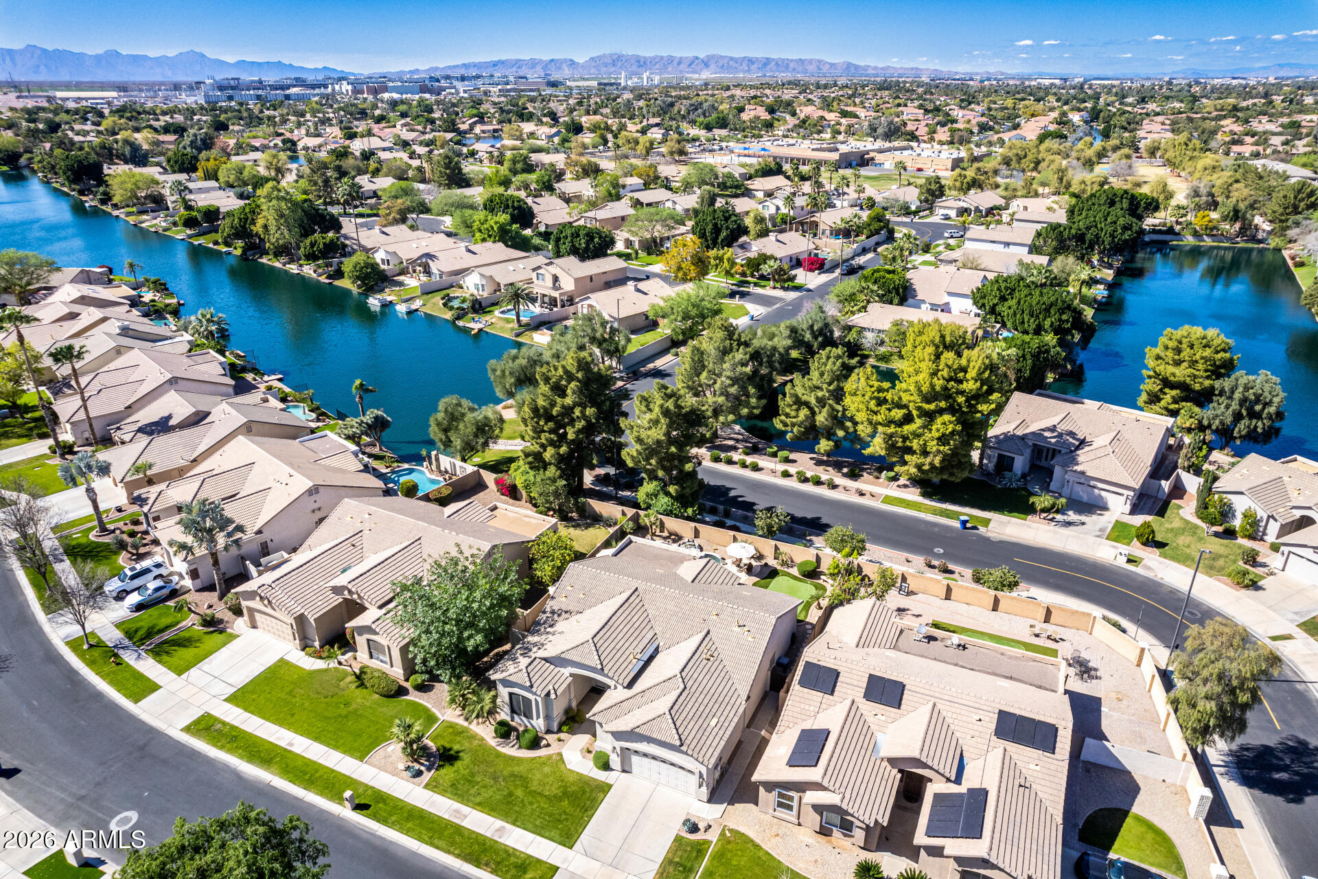 1272 W LYNX Way