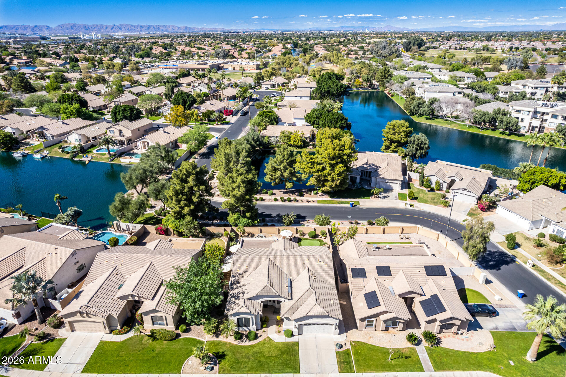 1272 W LYNX Way