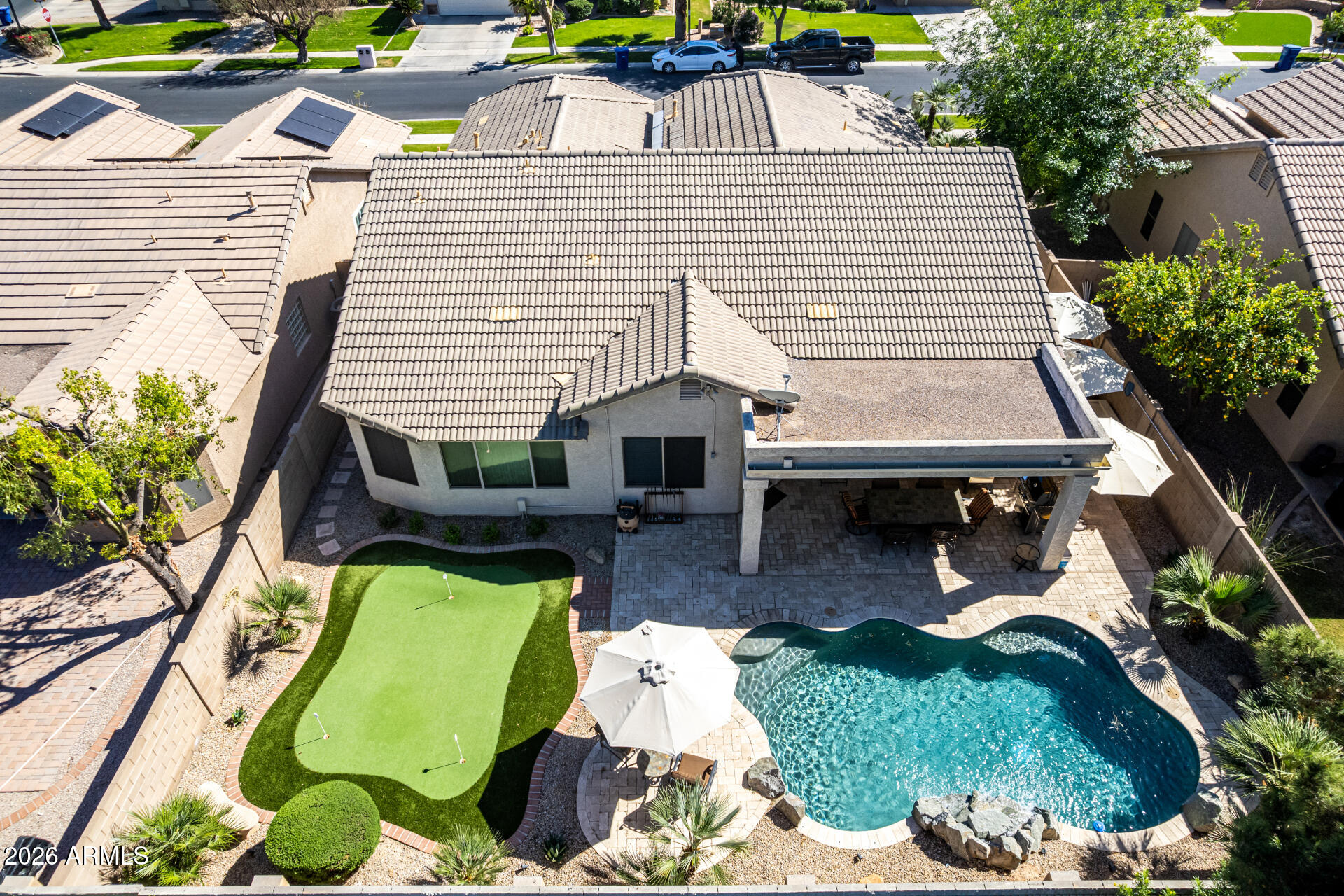 1272 W LYNX Way