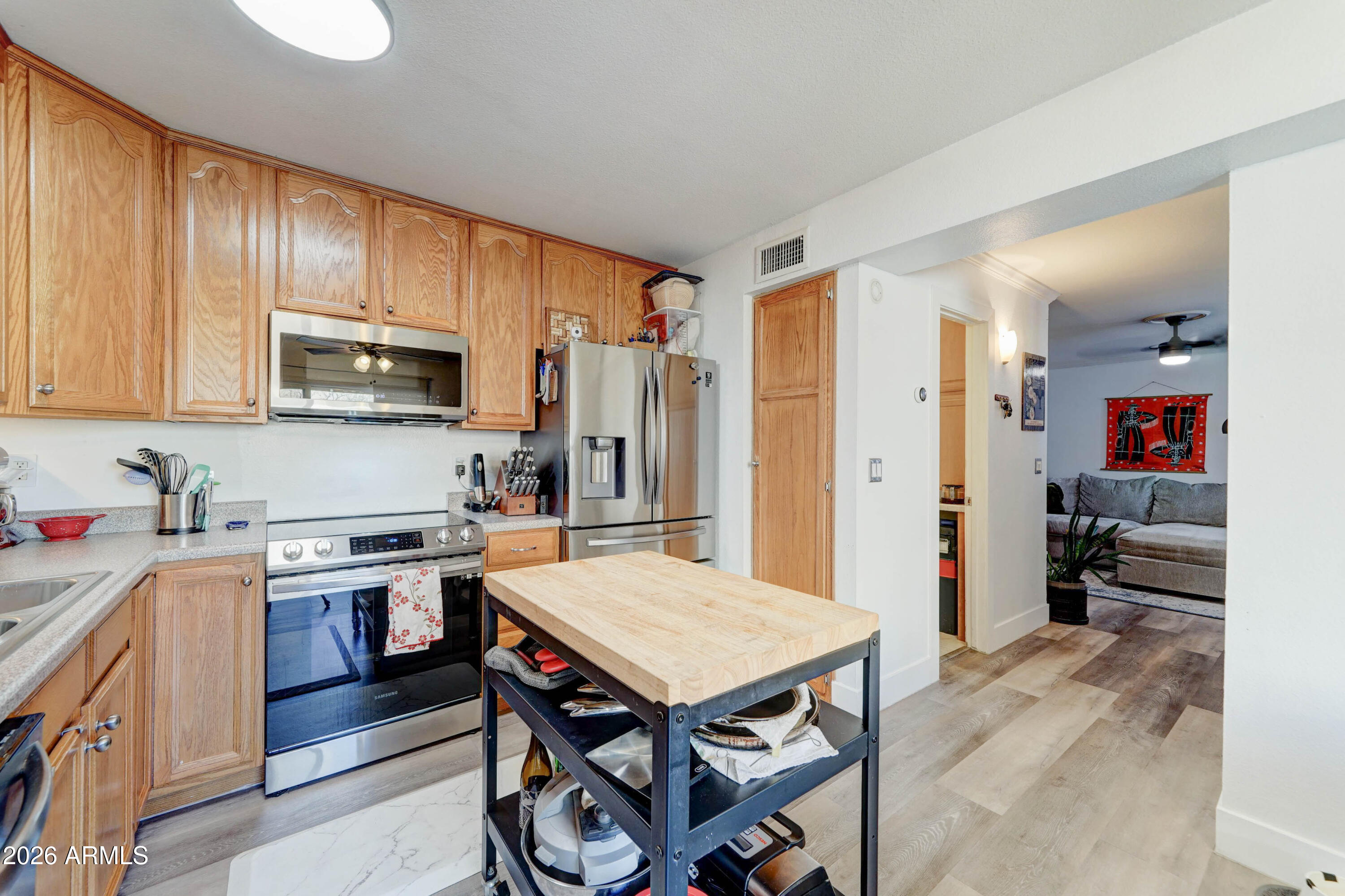 8055 E THOMAS Road D102