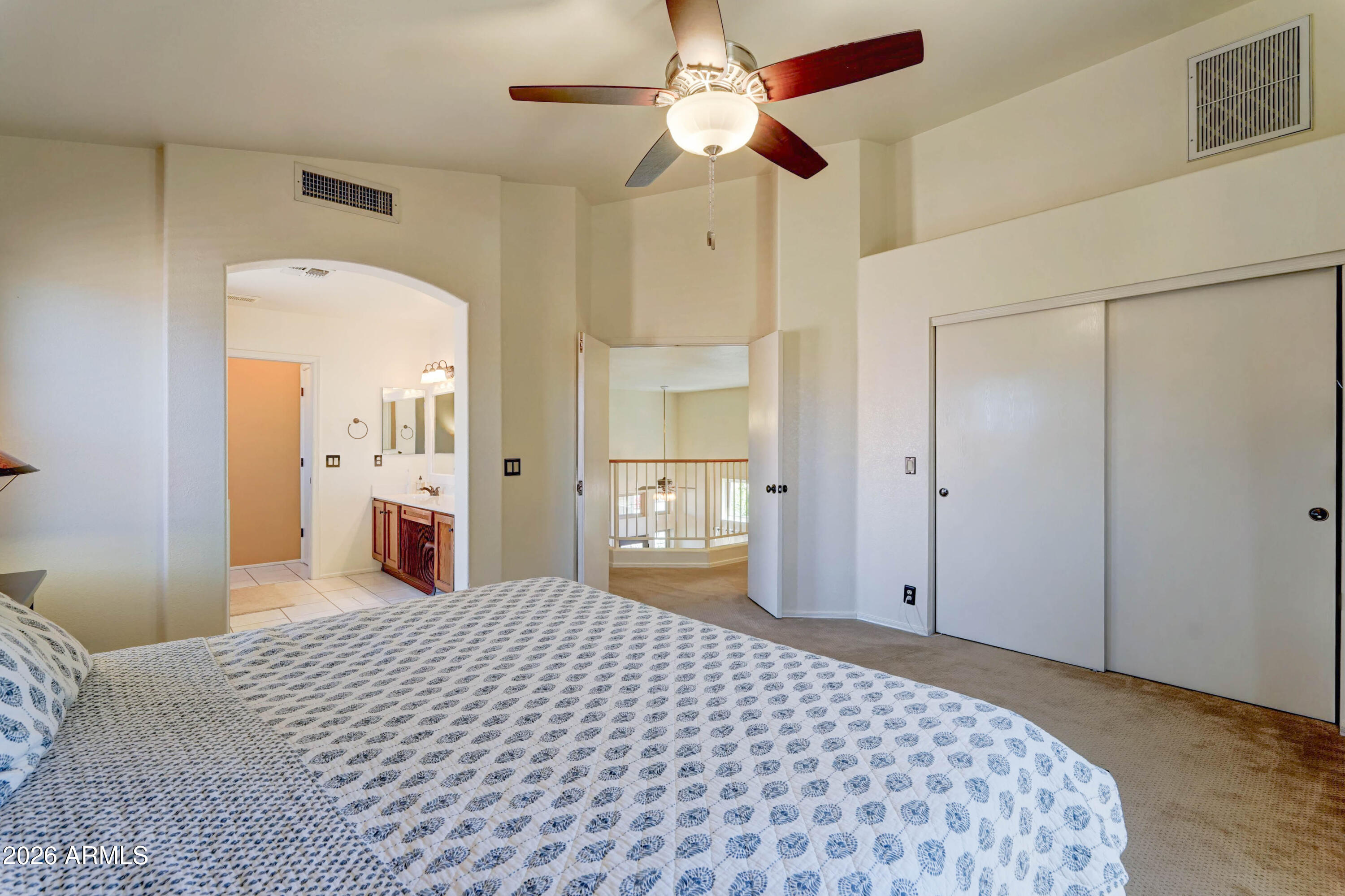 4427 E MOUNTAIN VISTA Drive