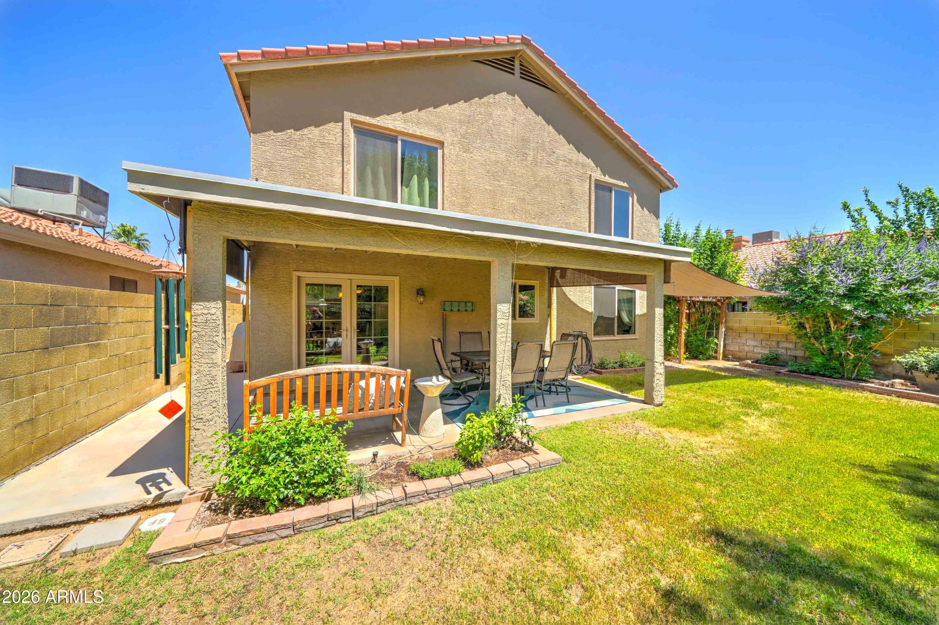 4427 E MOUNTAIN VISTA Drive