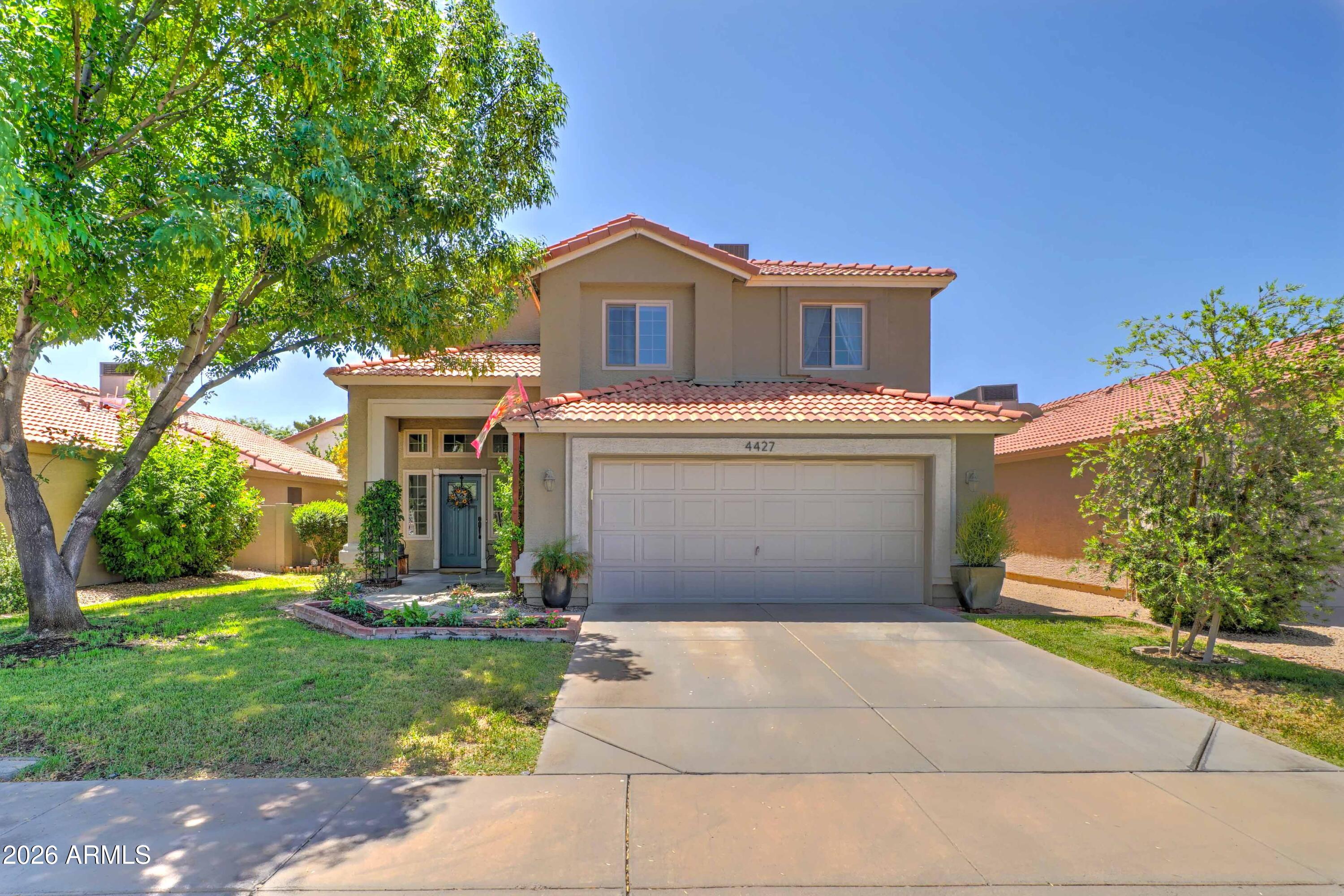 4427 E MOUNTAIN VISTA Drive