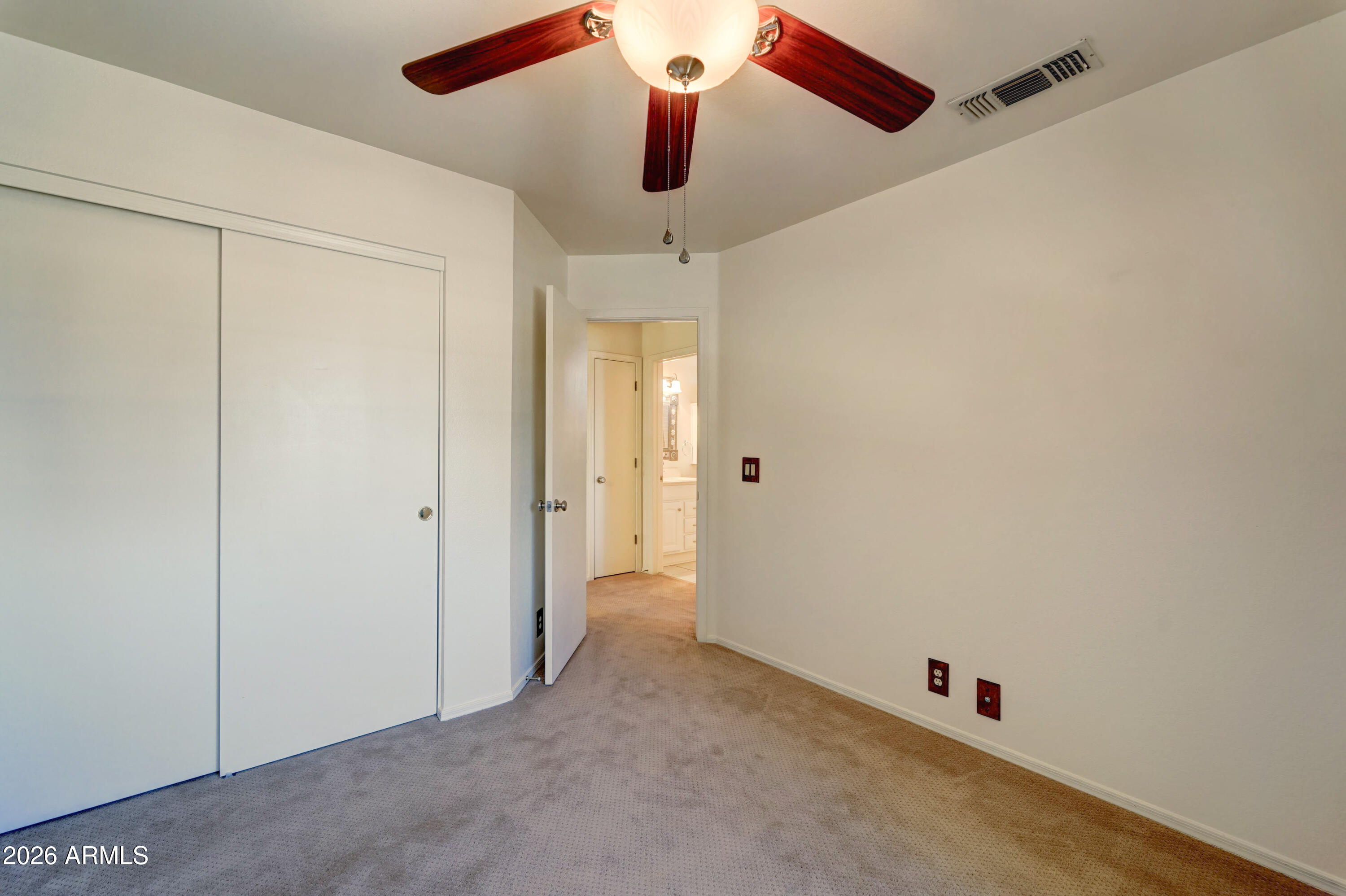 4427 E MOUNTAIN VISTA Drive