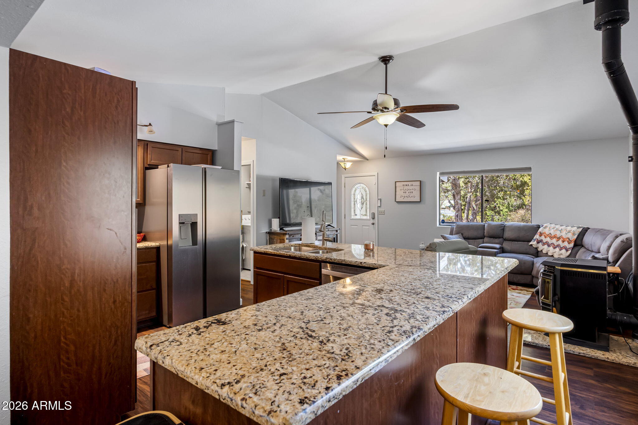 1087 RIM VIEW Drive