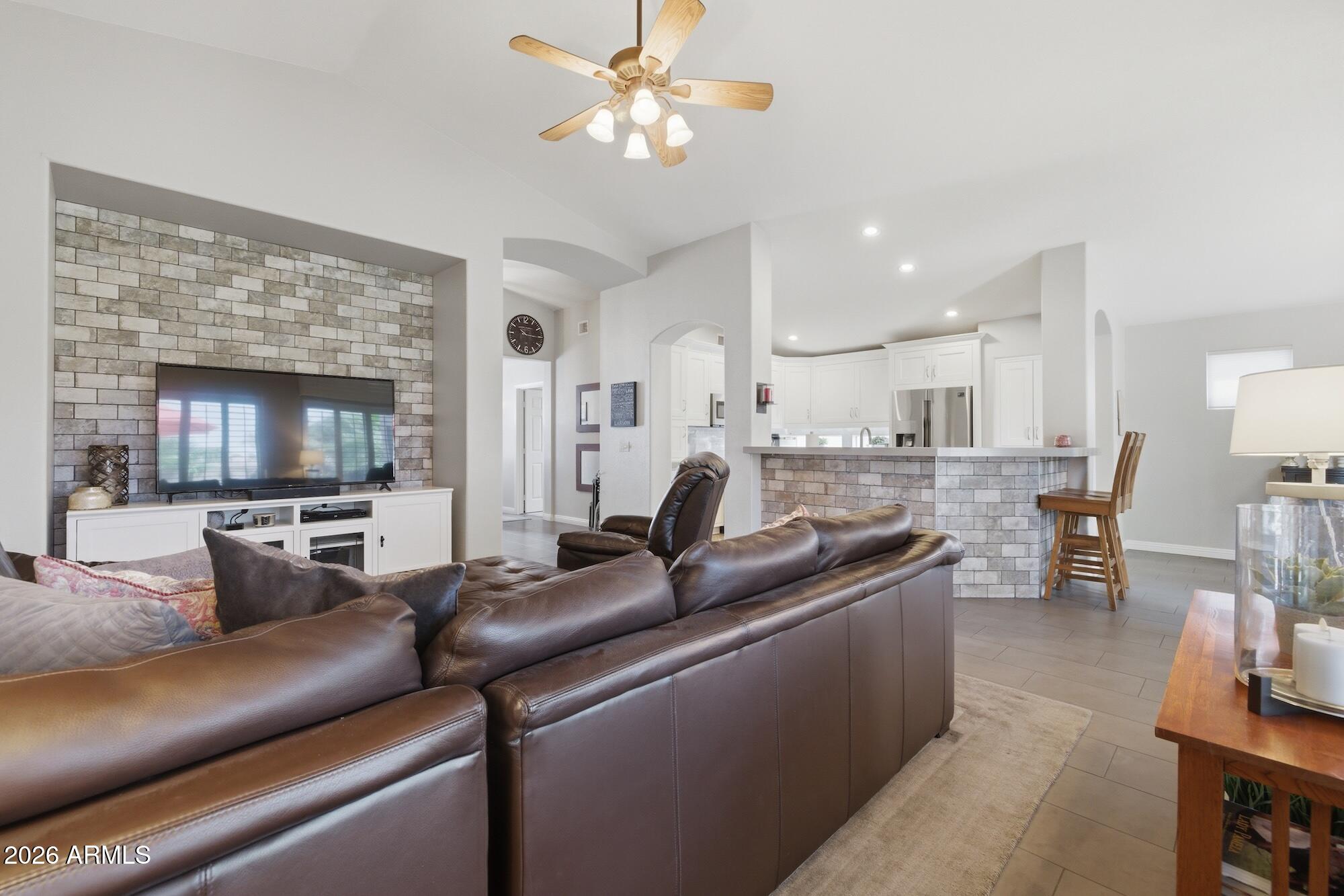 1097 W PAGE Avenue